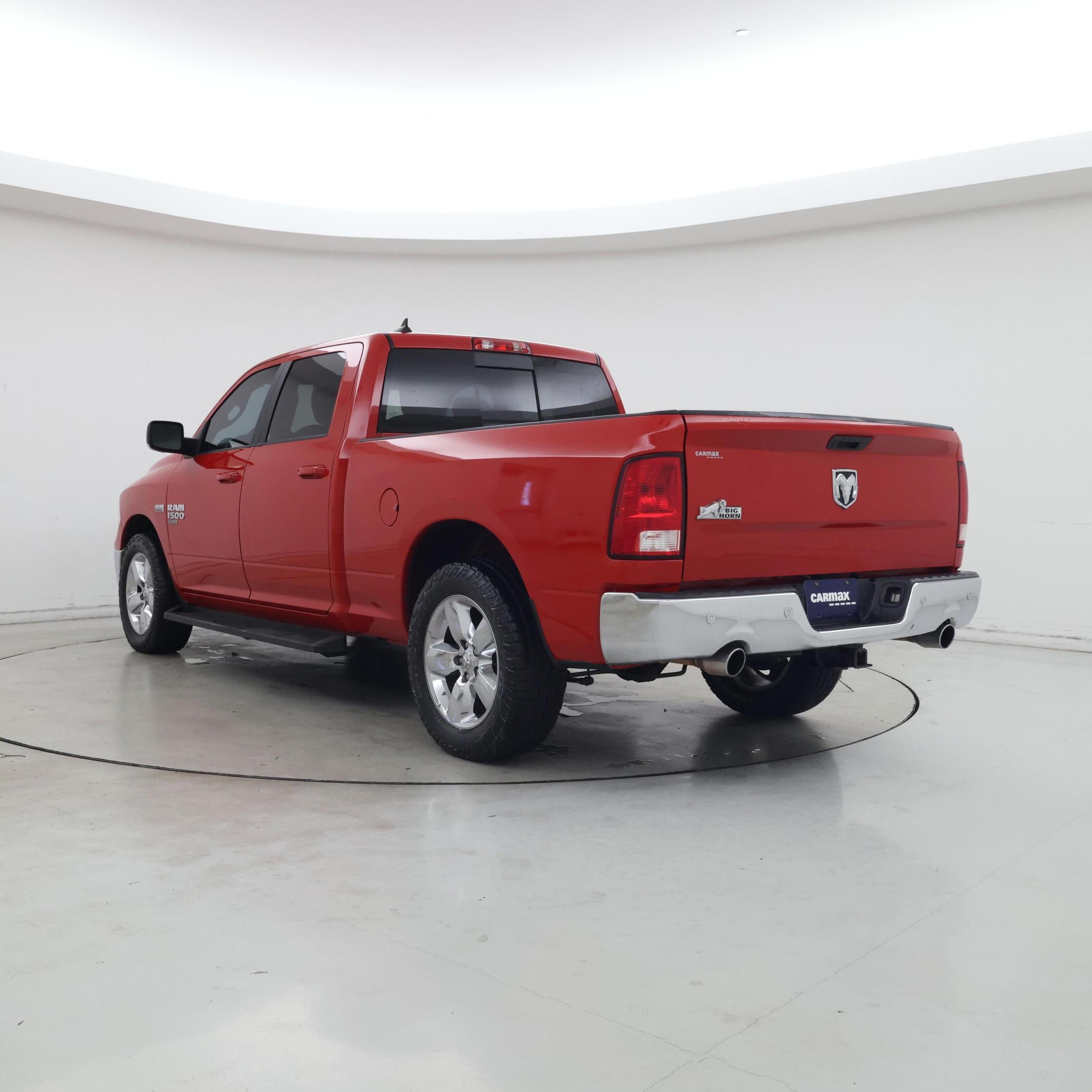 Thumbnail: 2019 RAM 1500 Classic - 2