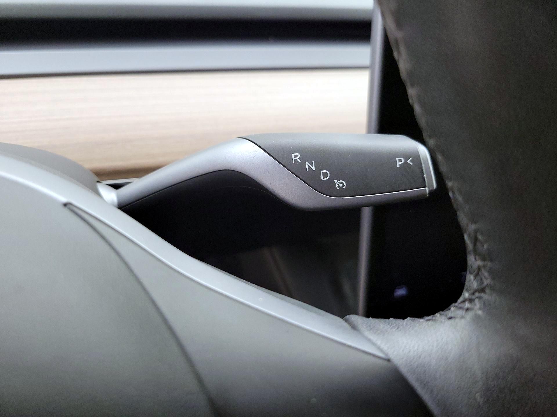 Thumbnail: 2023 Tesla Model 3 - 16