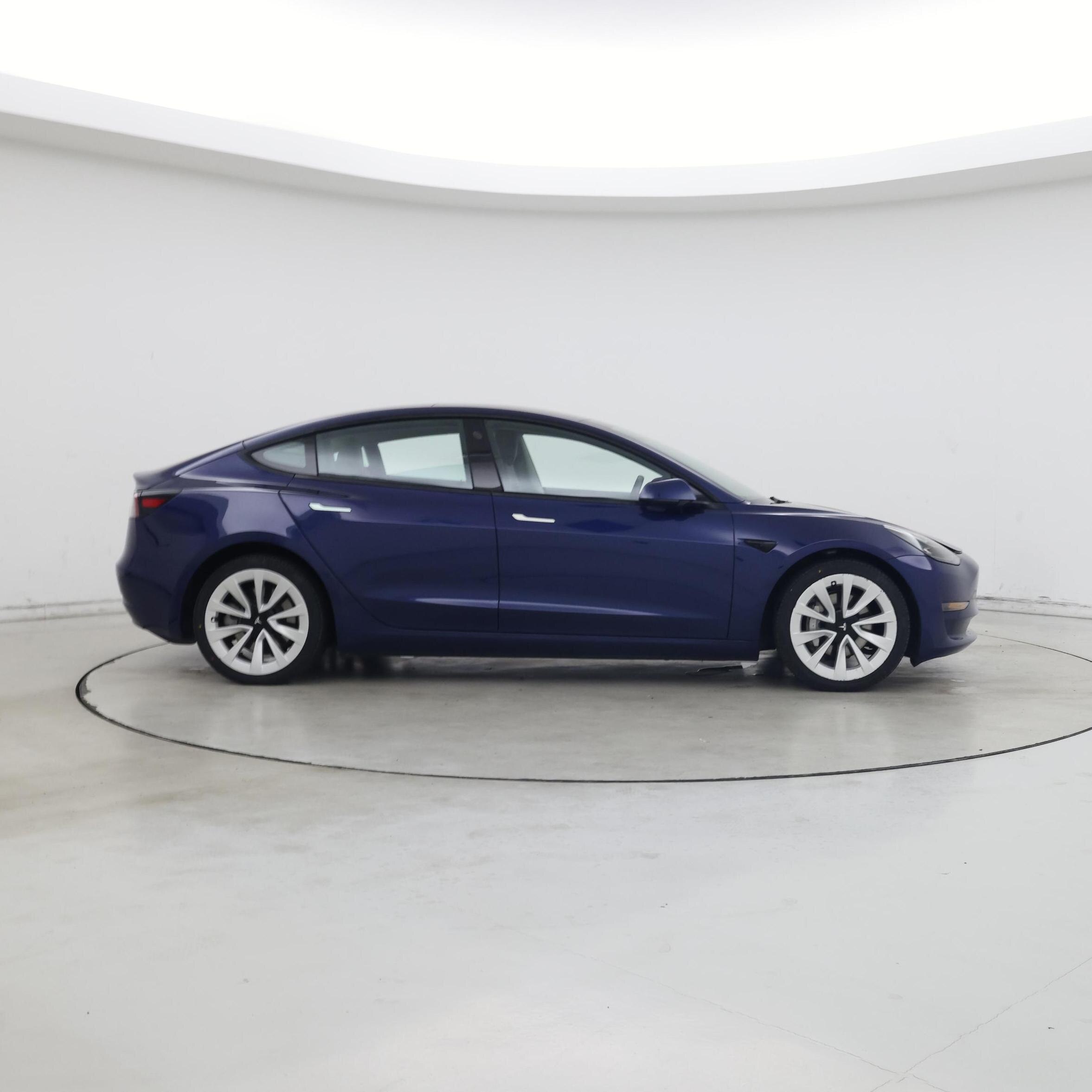 Thumbnail: 2023 Tesla Model 3 - 7