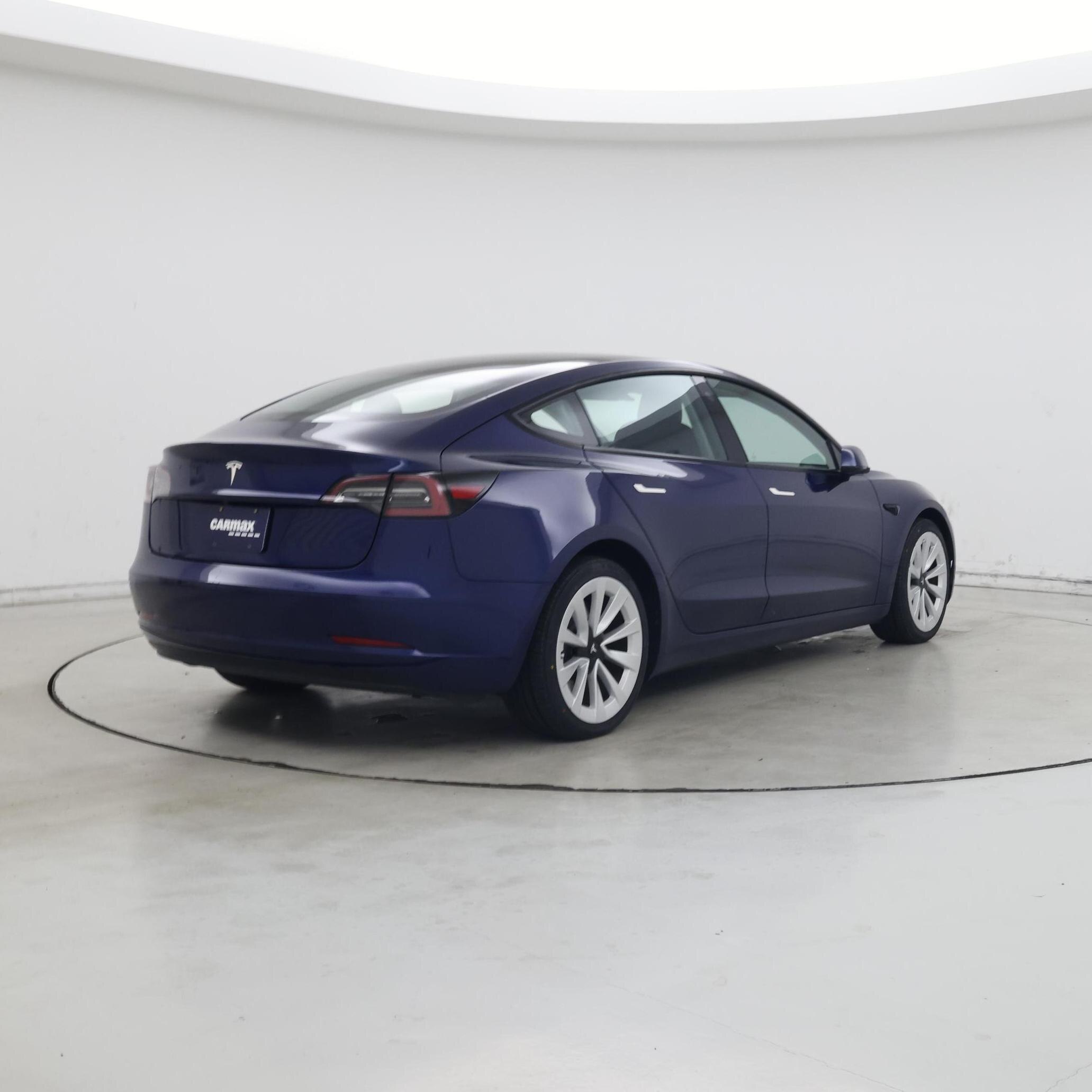 Thumbnail: 2023 Tesla Model 3 - 8