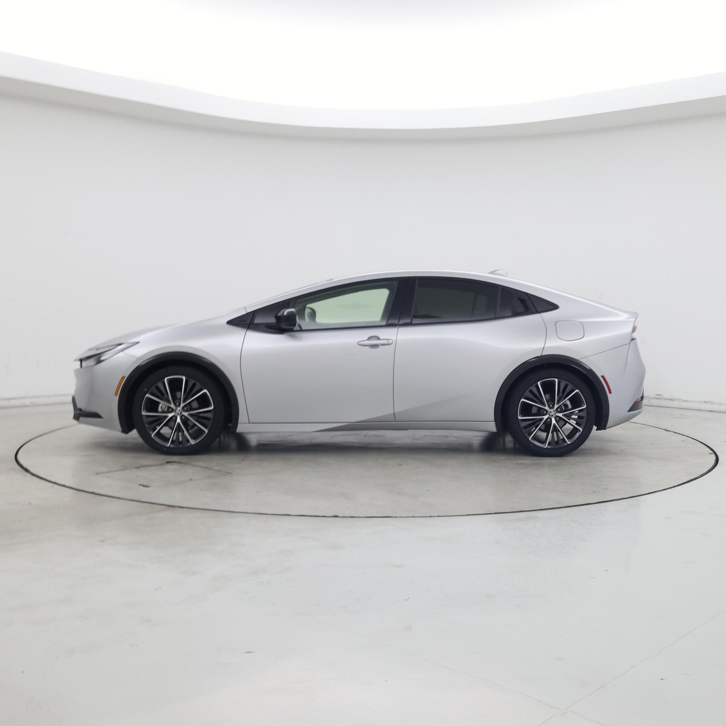 Thumbnail: 2023 Toyota Prius - 3