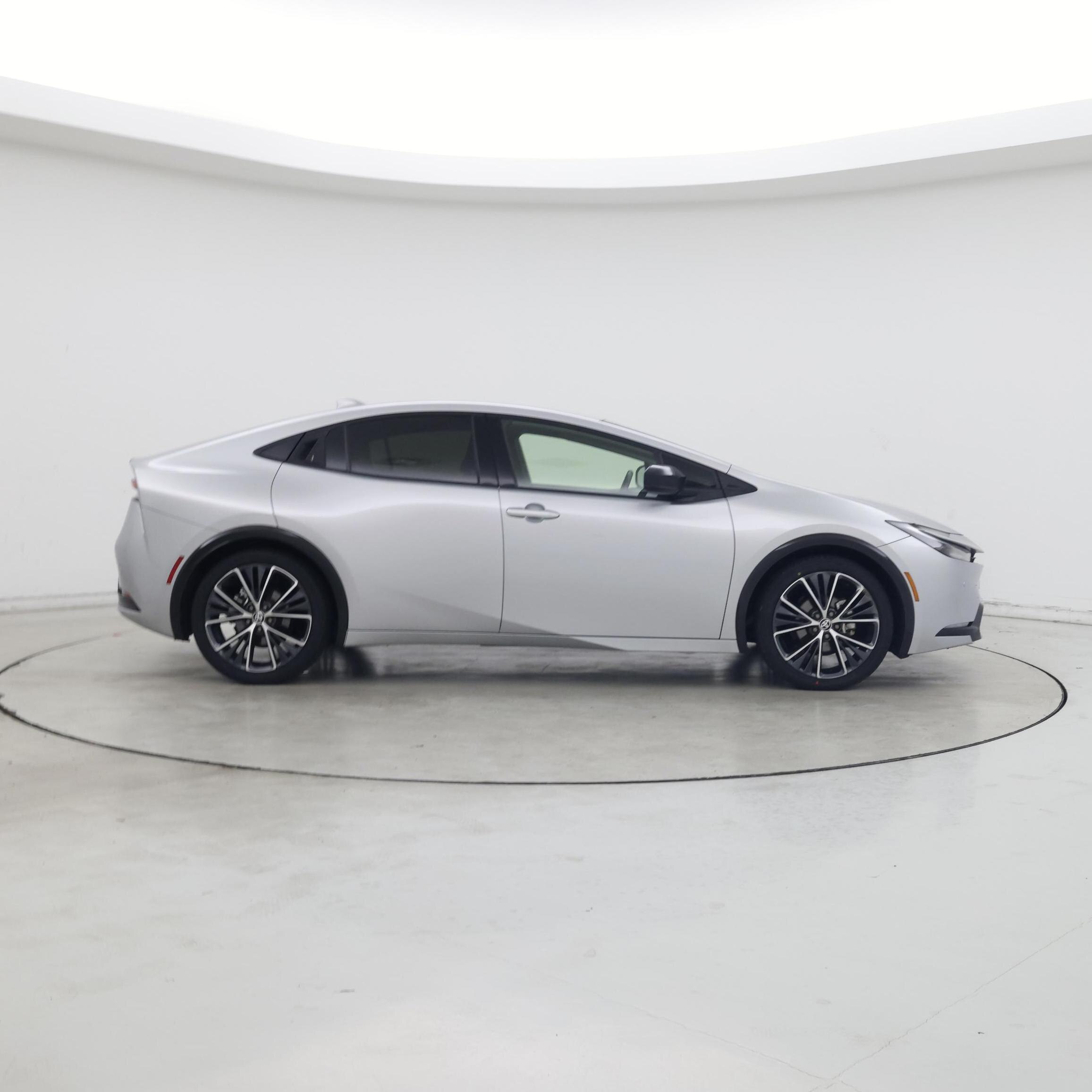 Thumbnail: 2023 Toyota Prius - 7