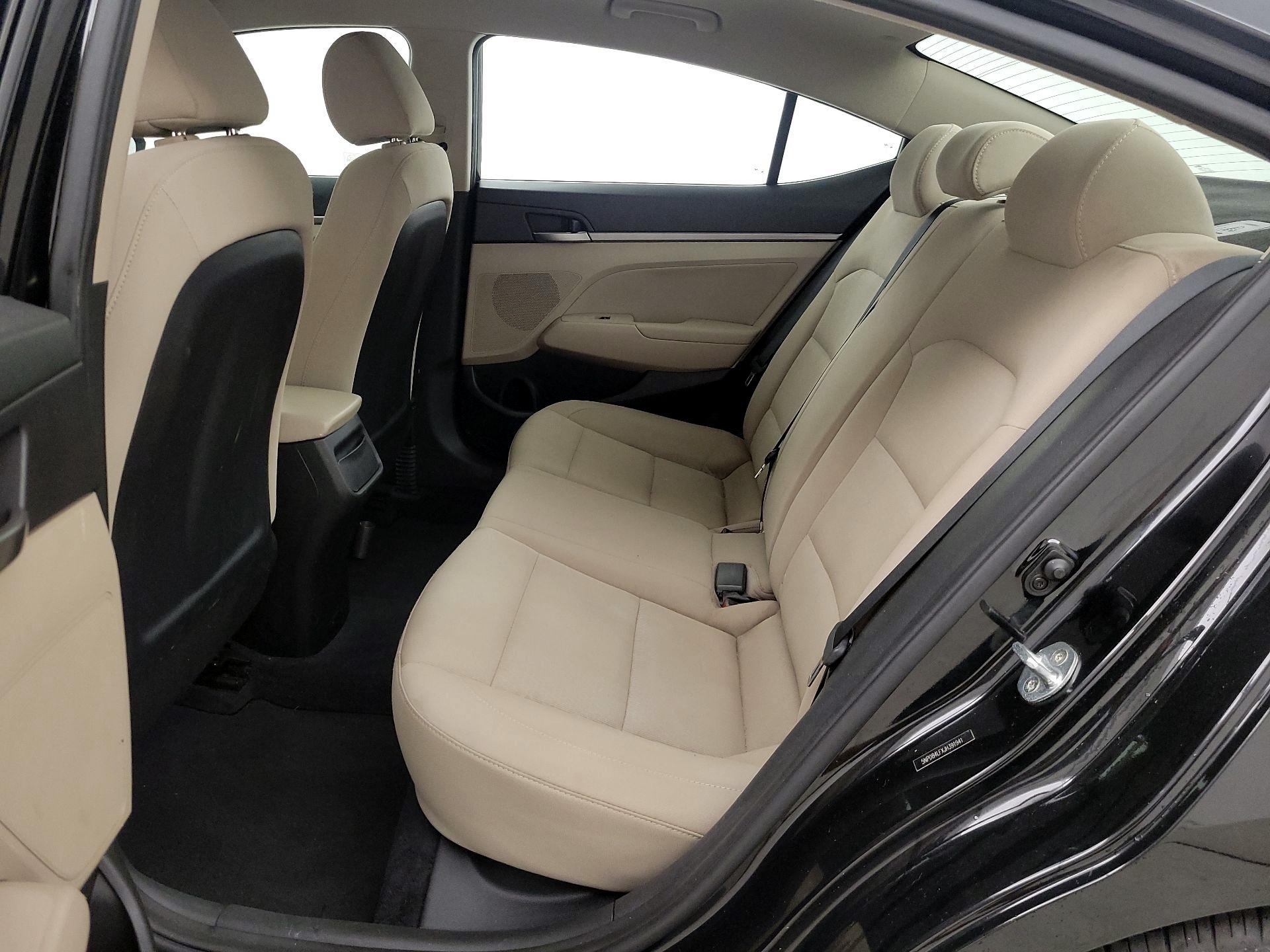 Thumbnail: 2018 Hyundai Elantra - 19