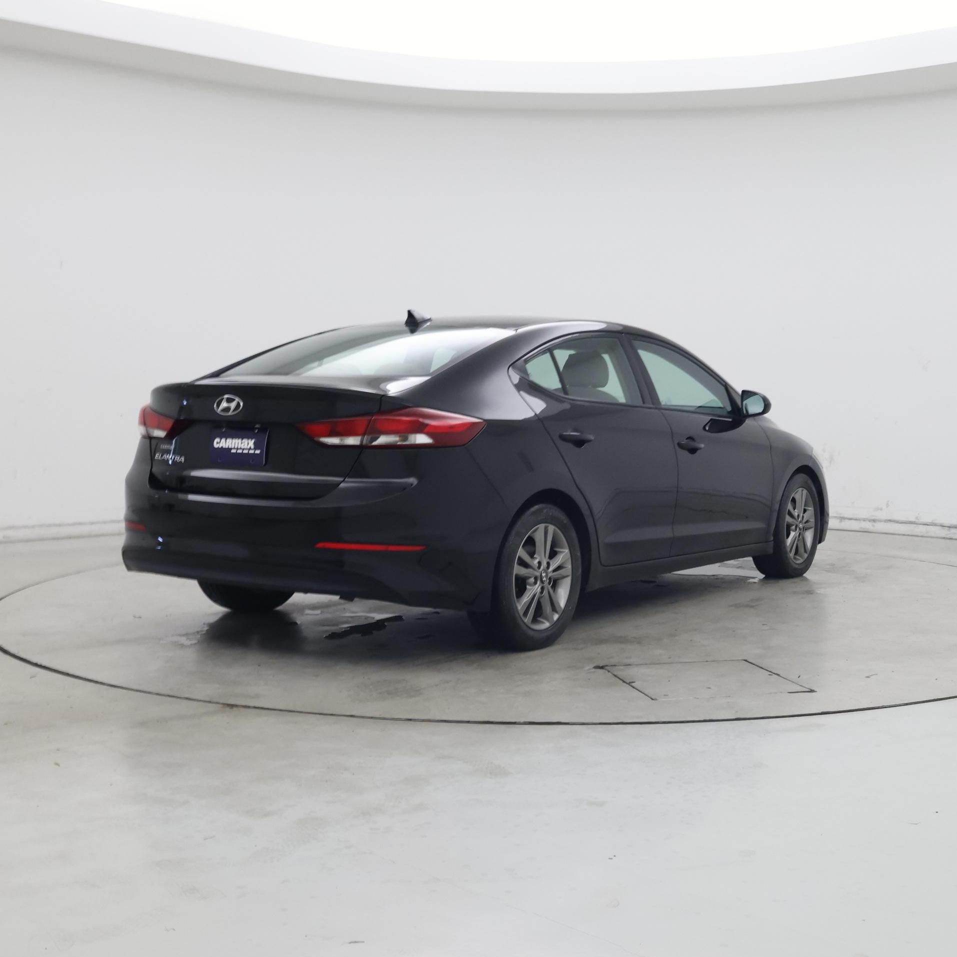 Thumbnail: 2018 Hyundai Elantra - 8