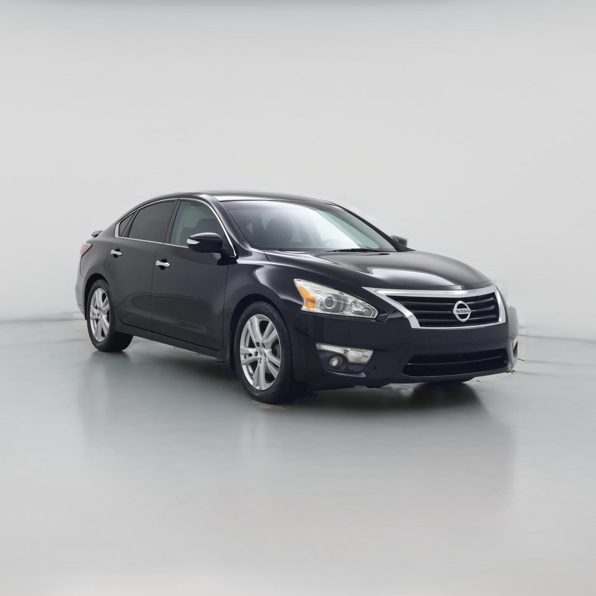 Thumbnail: 2015 Nissan Altima - 1