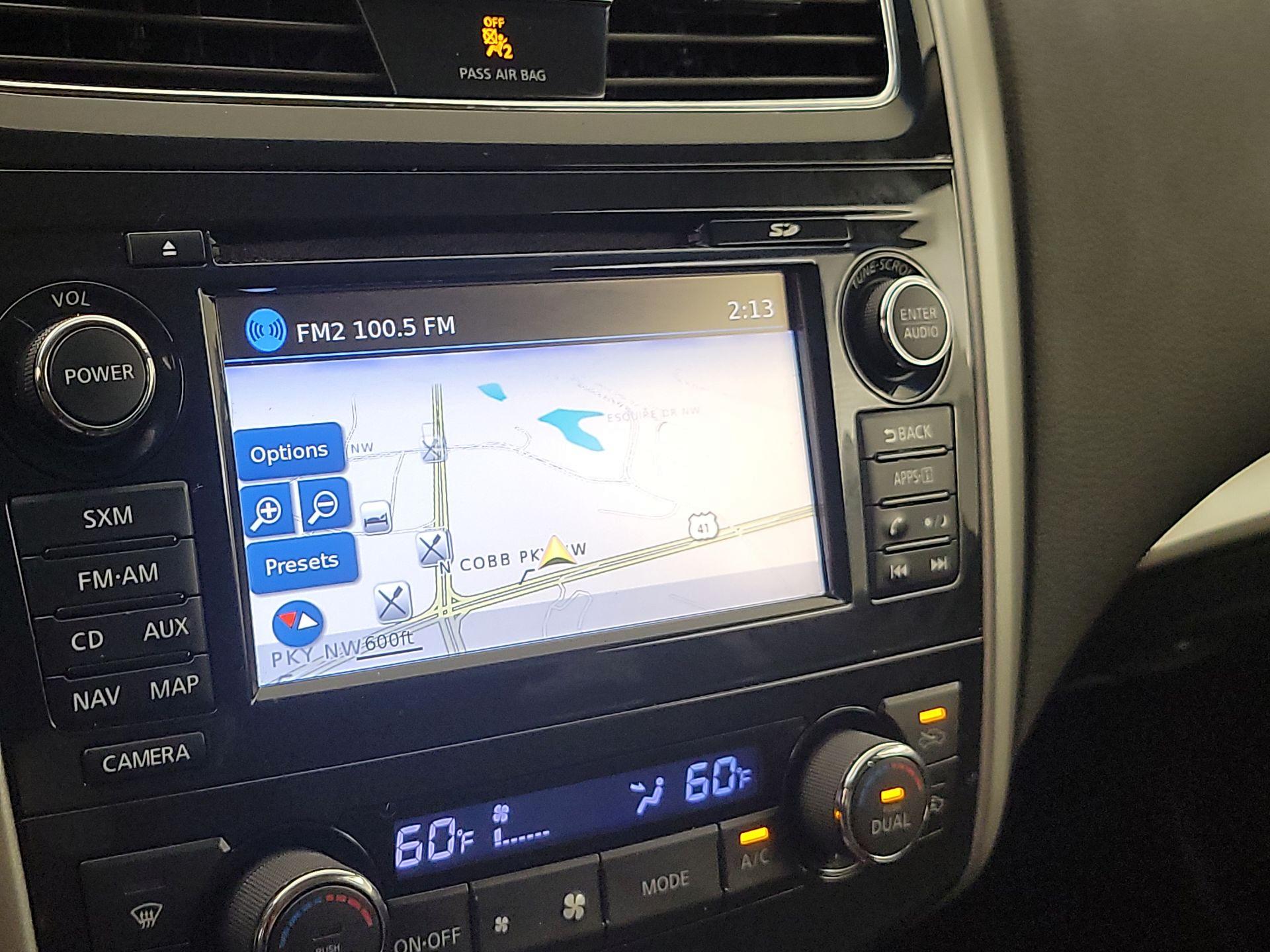 Thumbnail: 2015 Nissan Altima - 14