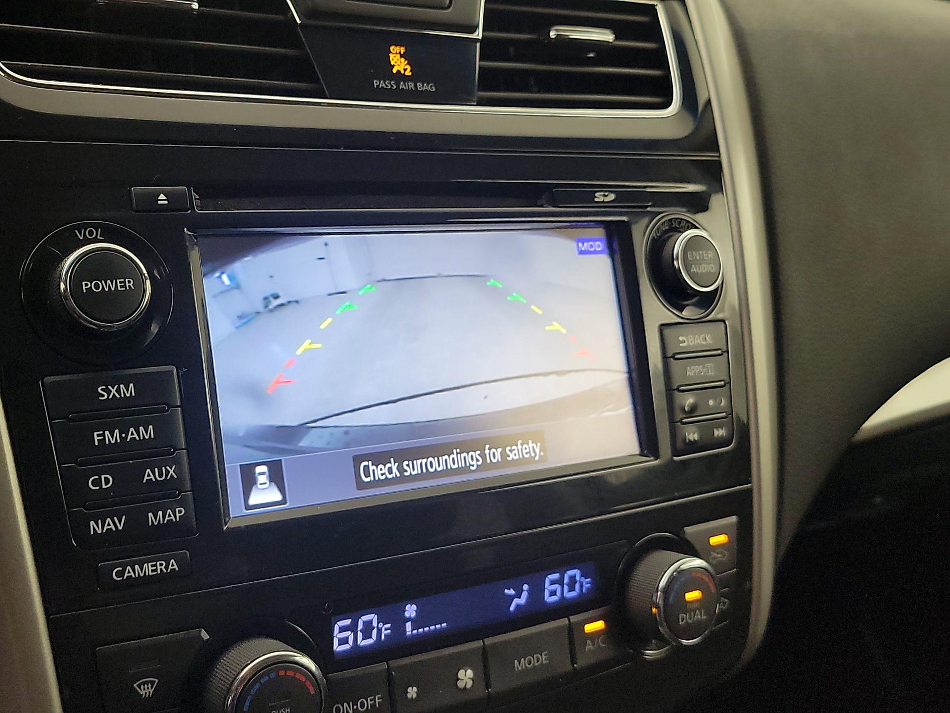 Thumbnail: 2015 Nissan Altima - 15