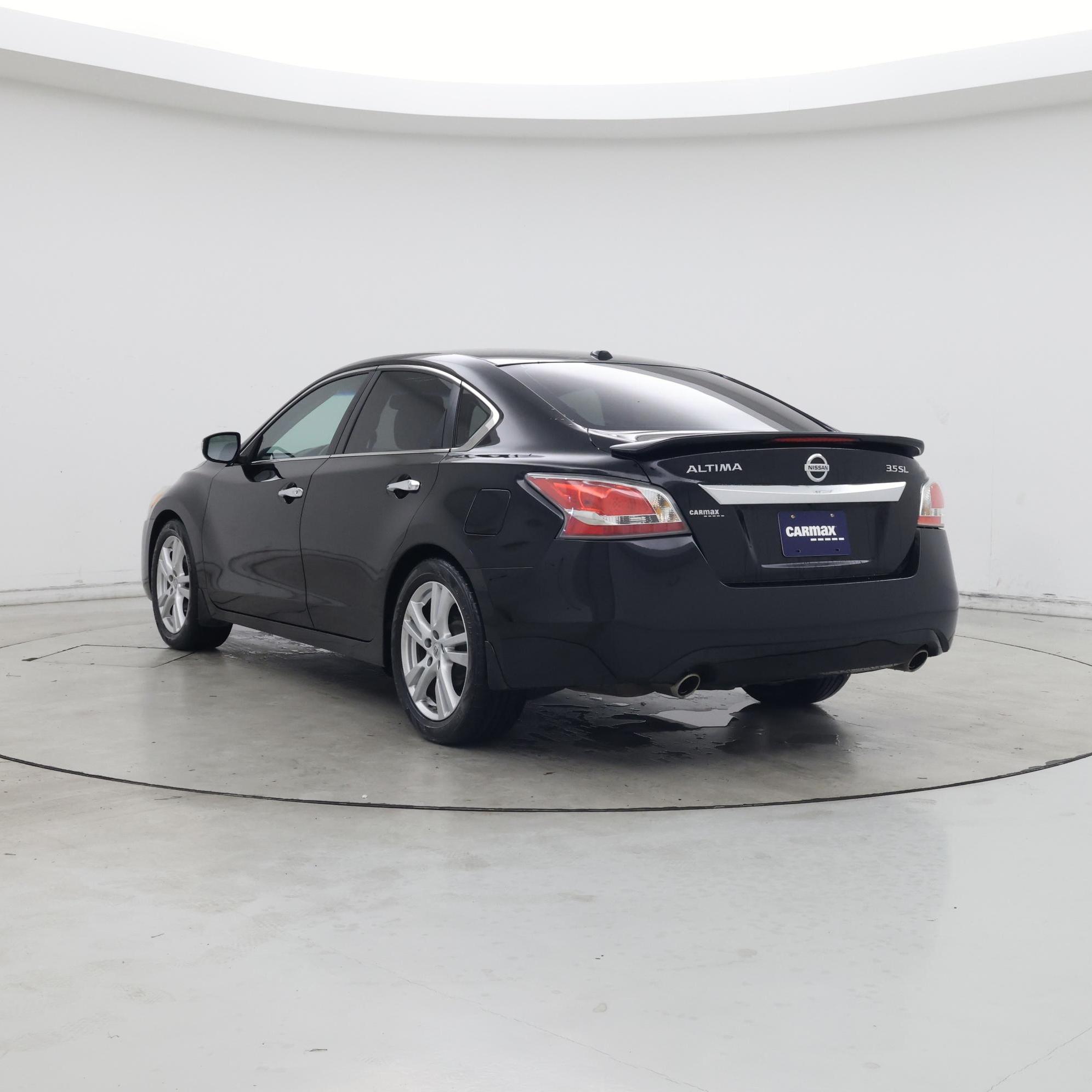 Thumbnail: 2015 Nissan Altima - 2