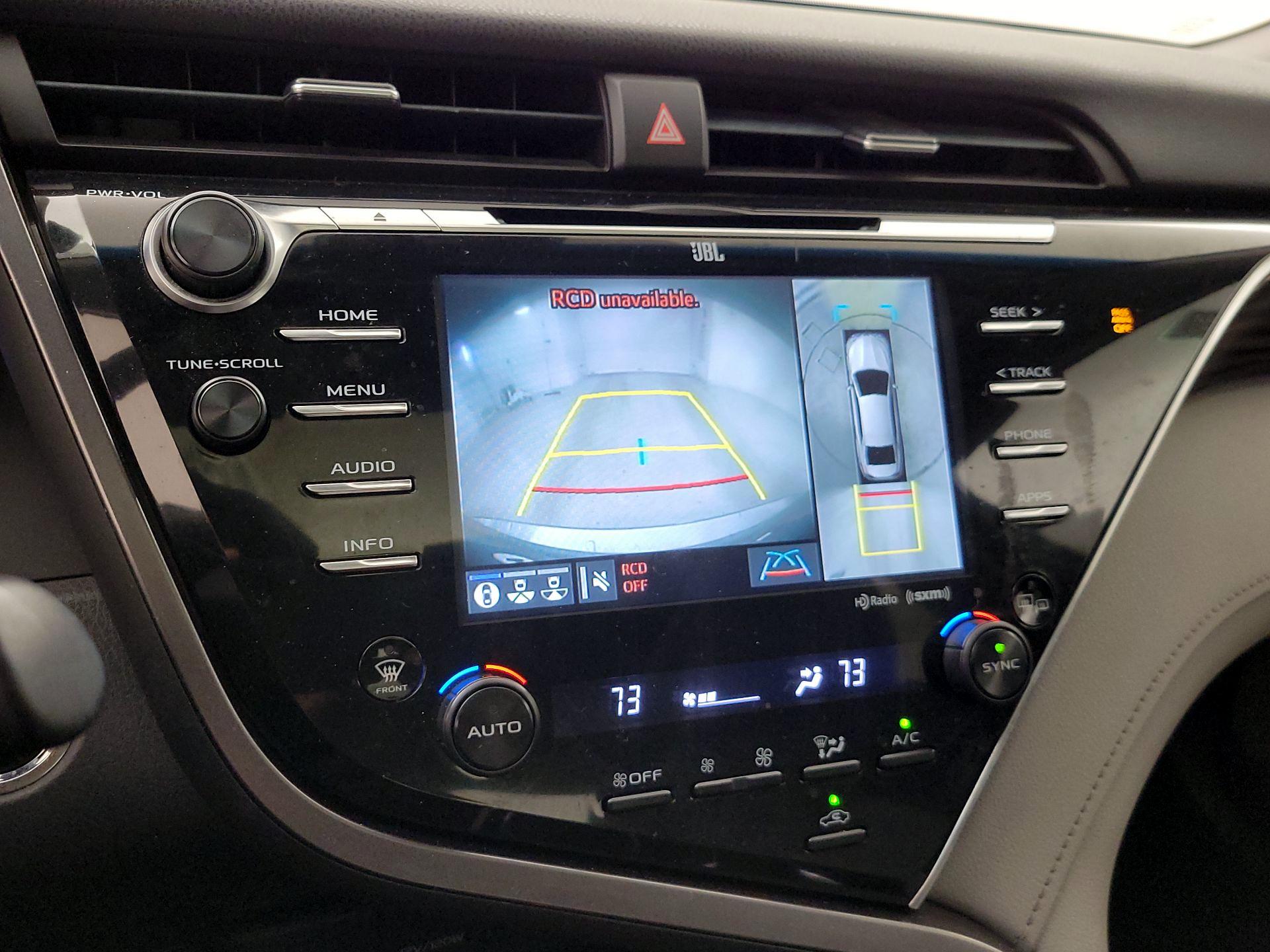 Thumbnail: 2018 Toyota Camry - 14