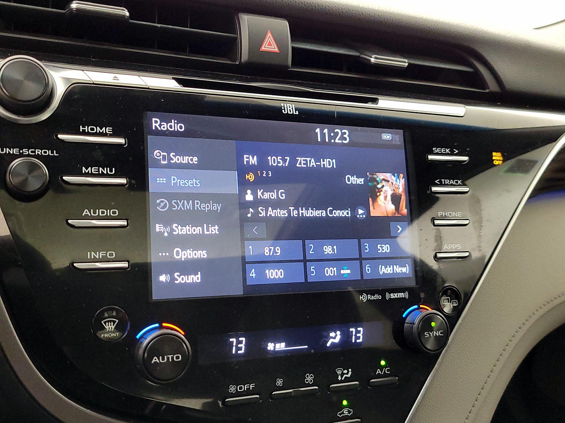 Thumbnail: 2018 Toyota Camry - 15