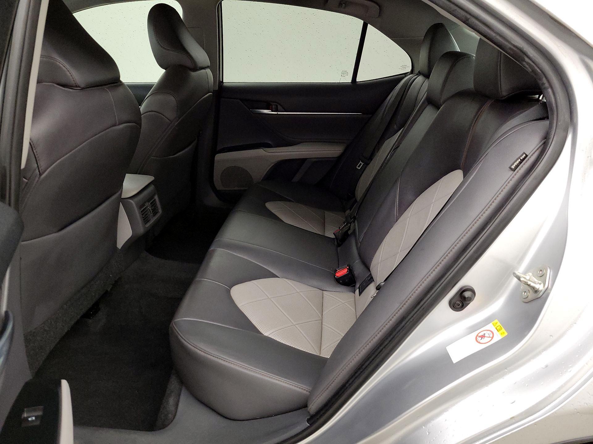 Thumbnail: 2018 Toyota Camry - 20