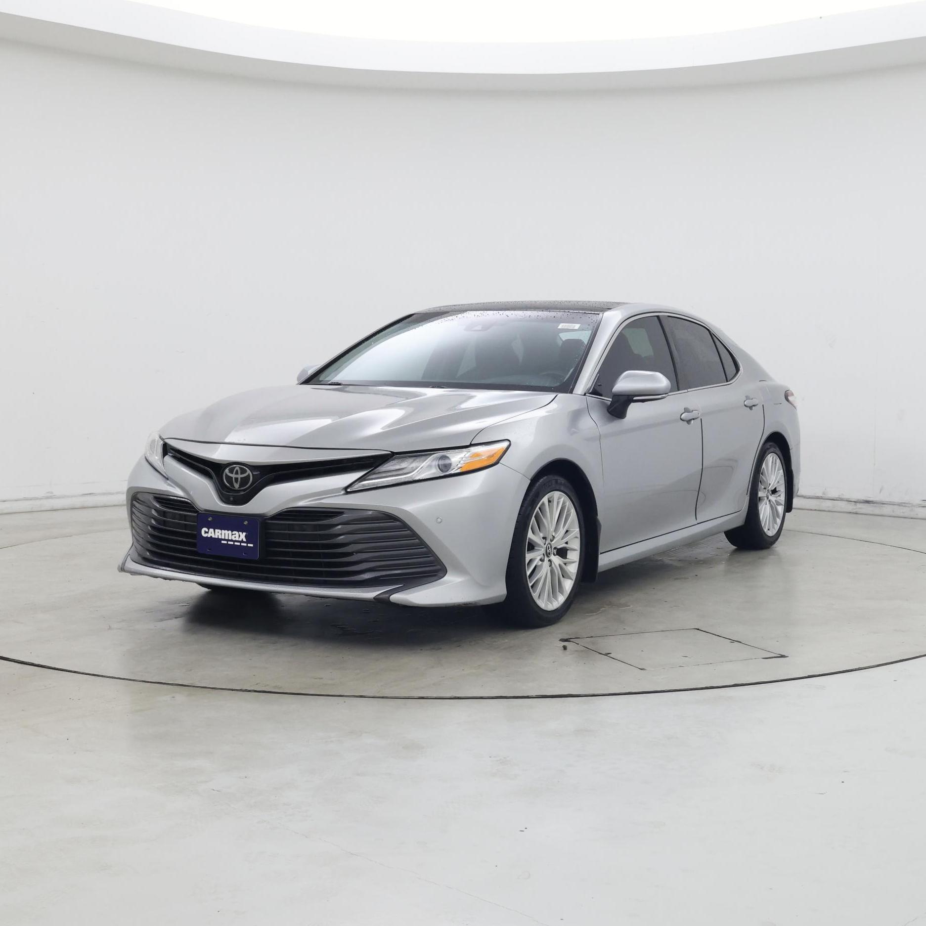 Thumbnail: 2018 Toyota Camry - 4