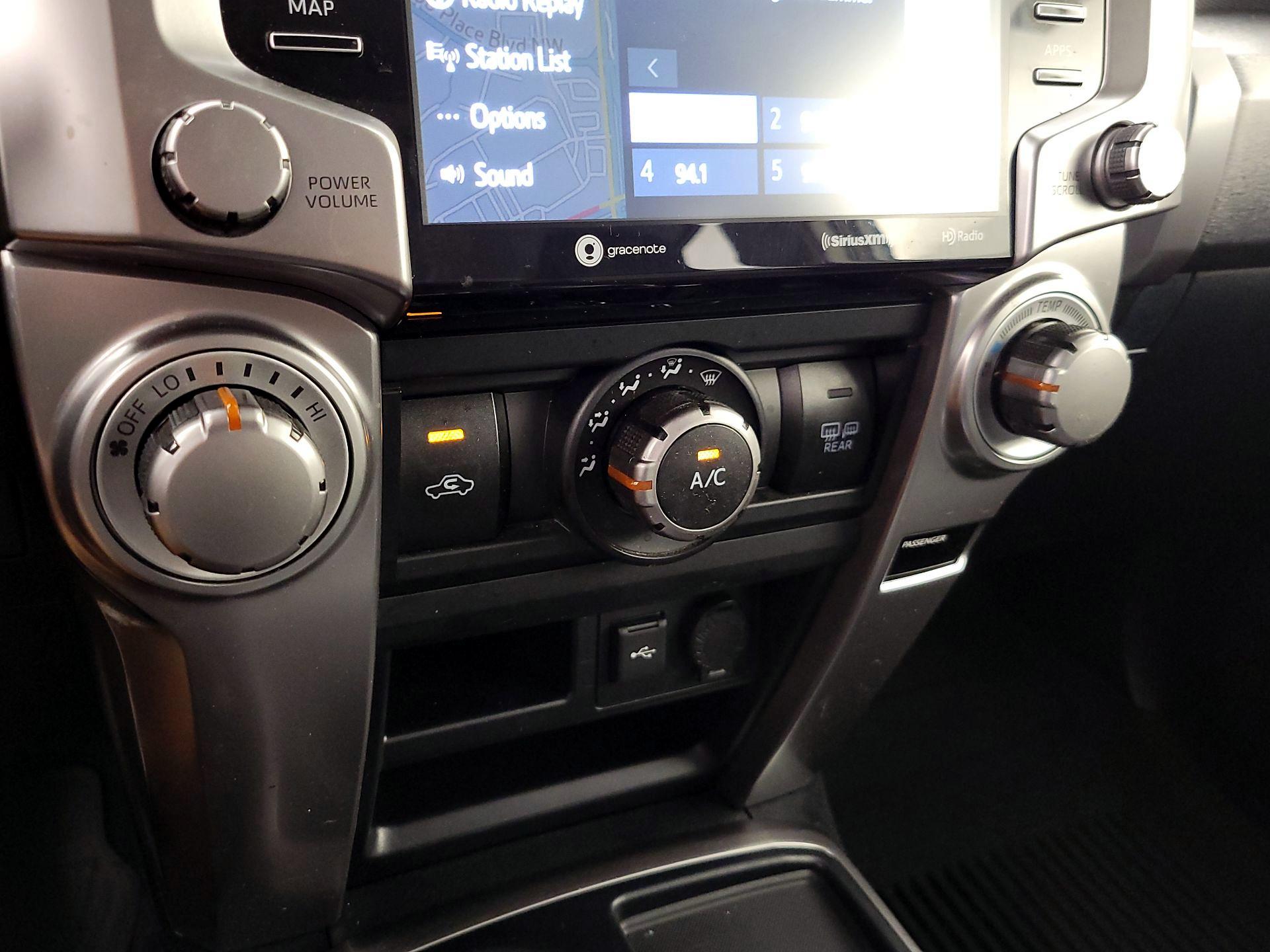 Thumbnail: 2021 Toyota 4Runner - 17