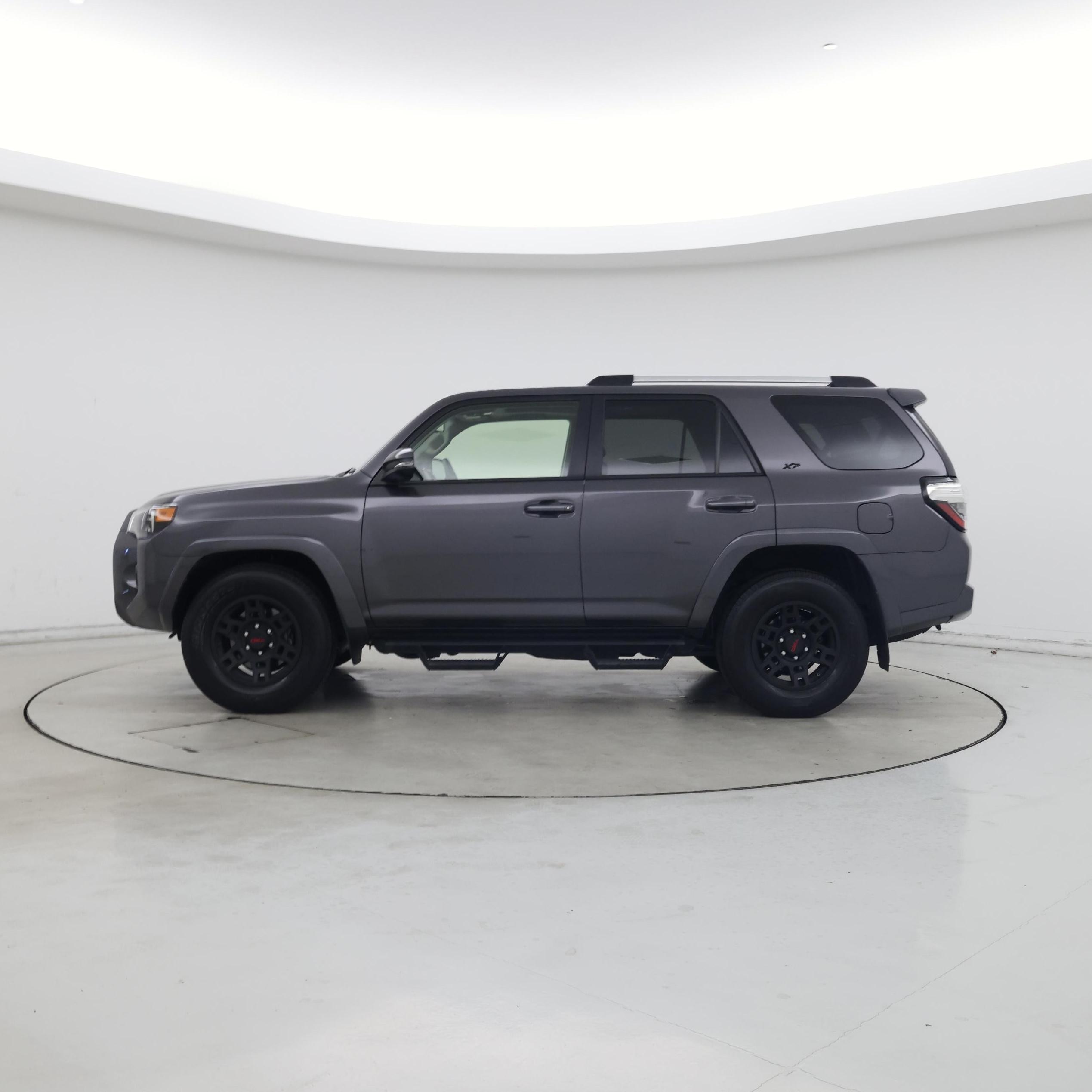 Thumbnail: 2021 Toyota 4Runner - 3