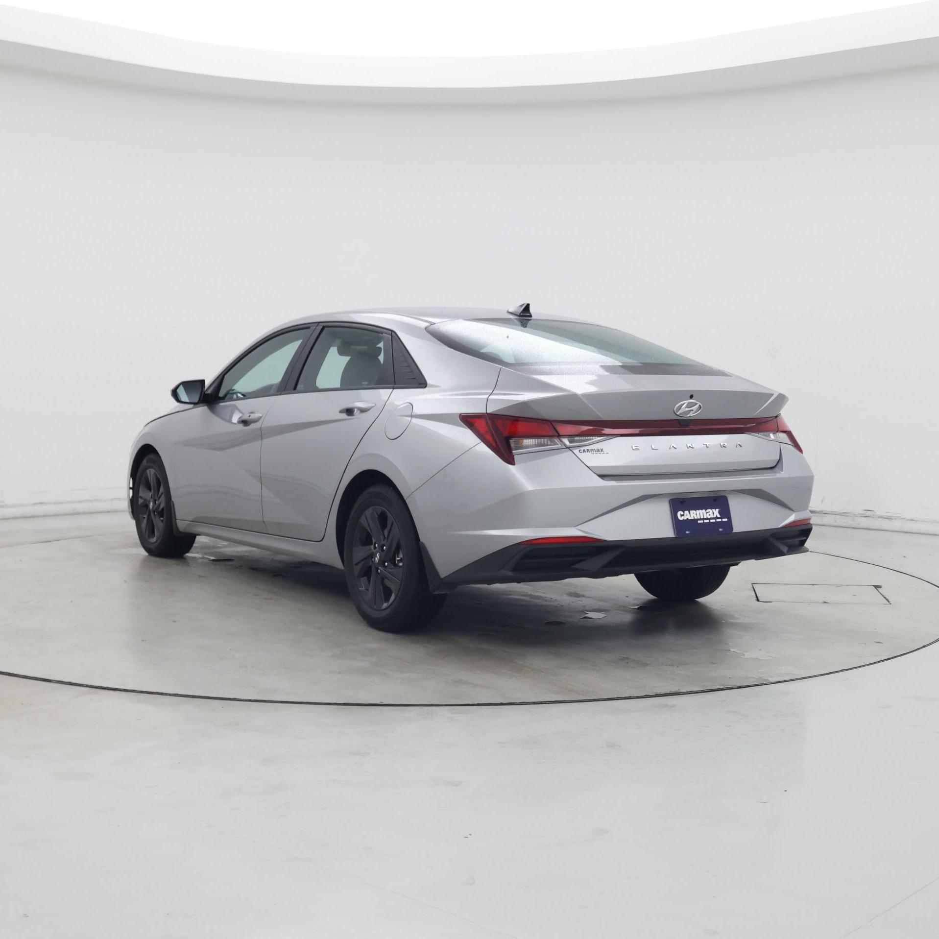 Thumbnail: 2023 Hyundai Elantra - 2