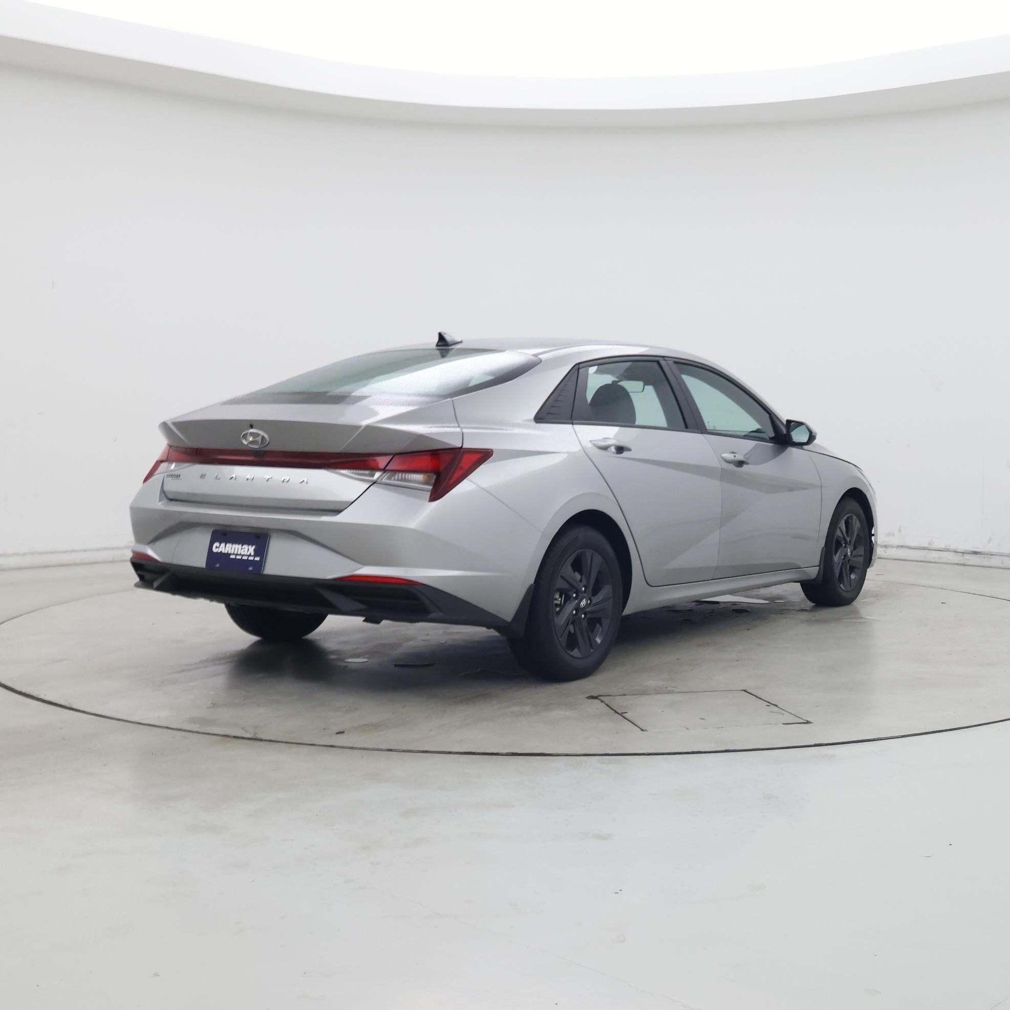 Thumbnail: 2023 Hyundai Elantra - 8