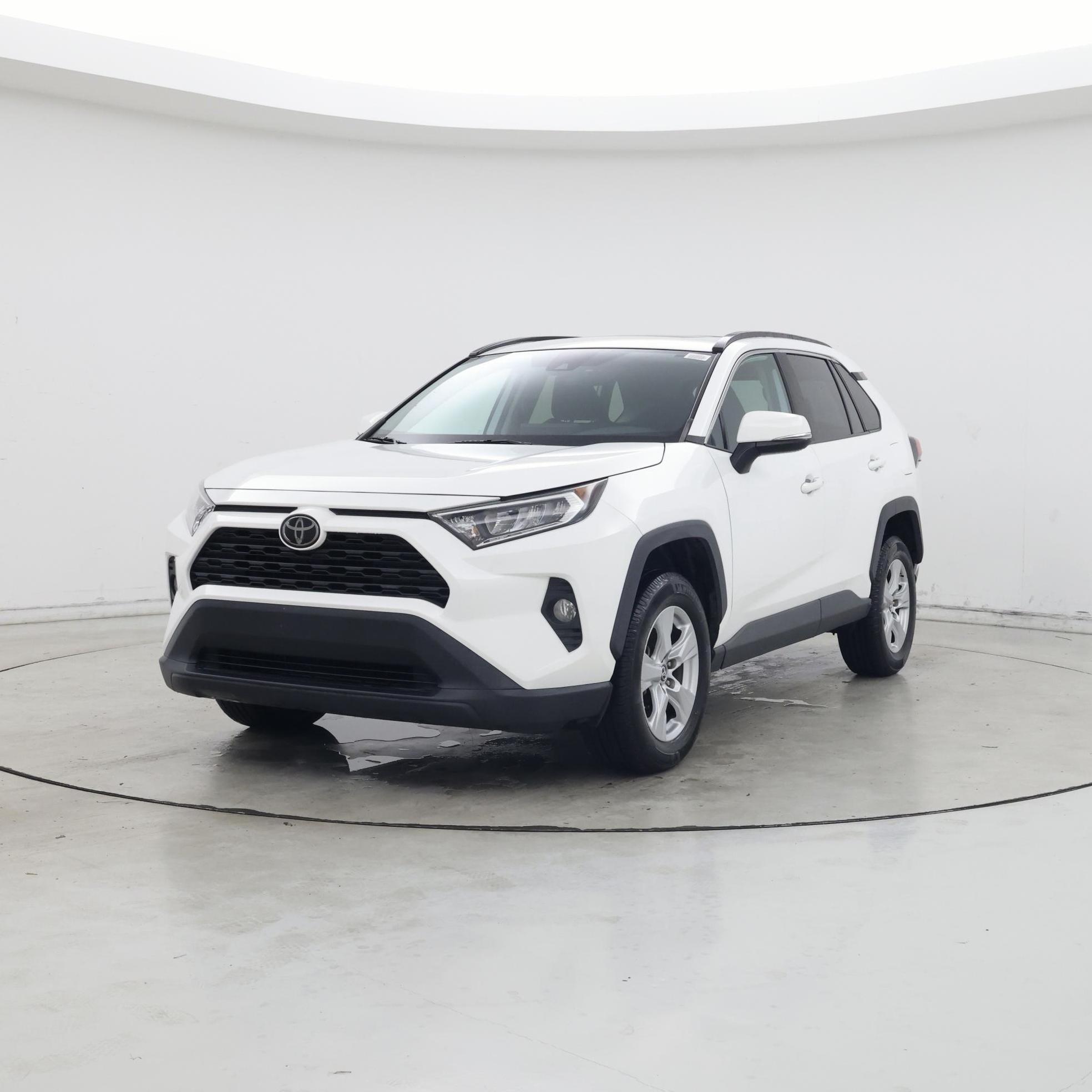 Thumbnail: 2019 Toyota RAV4 - 4