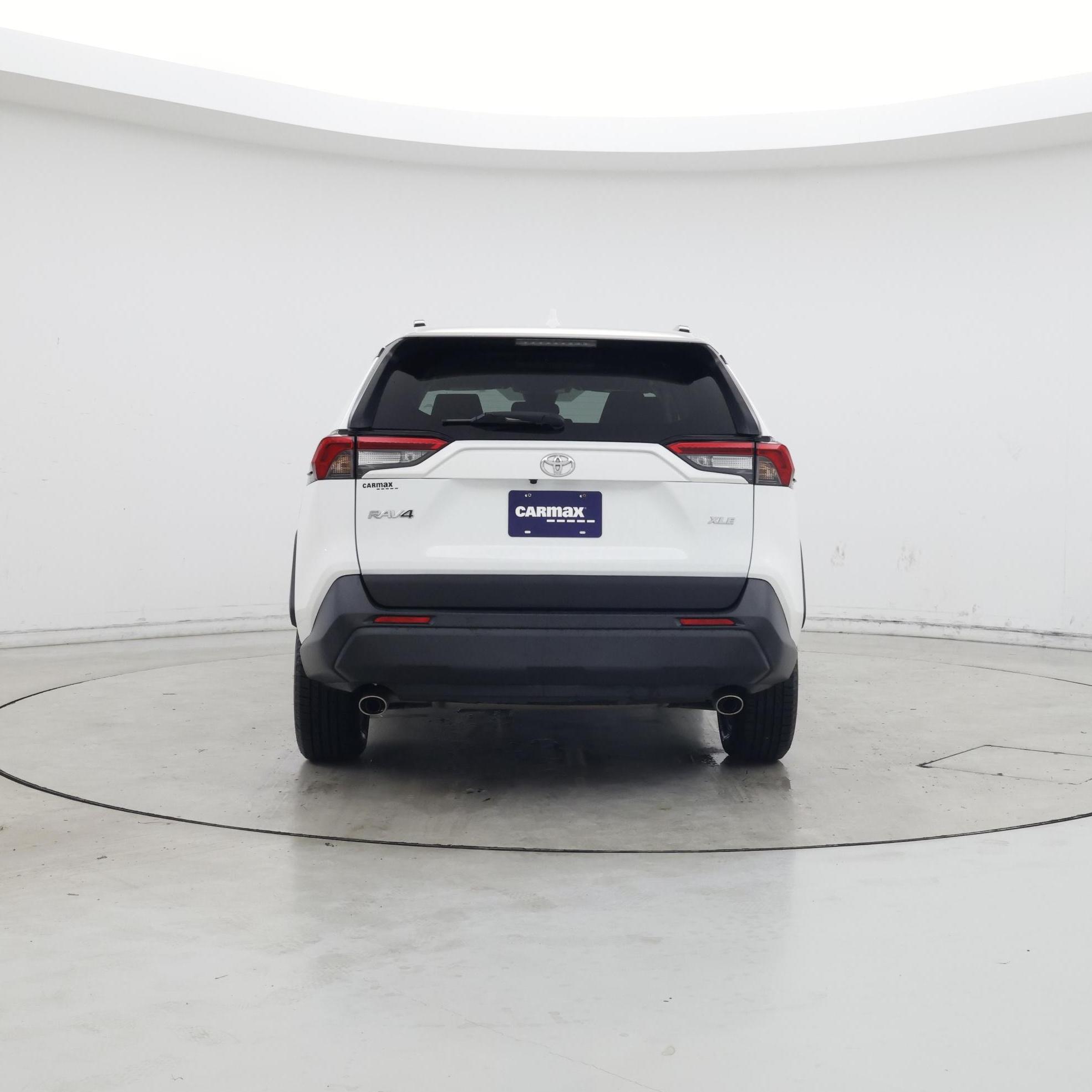 Thumbnail: 2019 Toyota RAV4 - 6