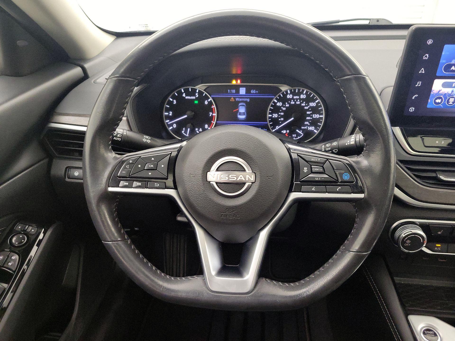 Thumbnail: 2023 Nissan Altima - 10