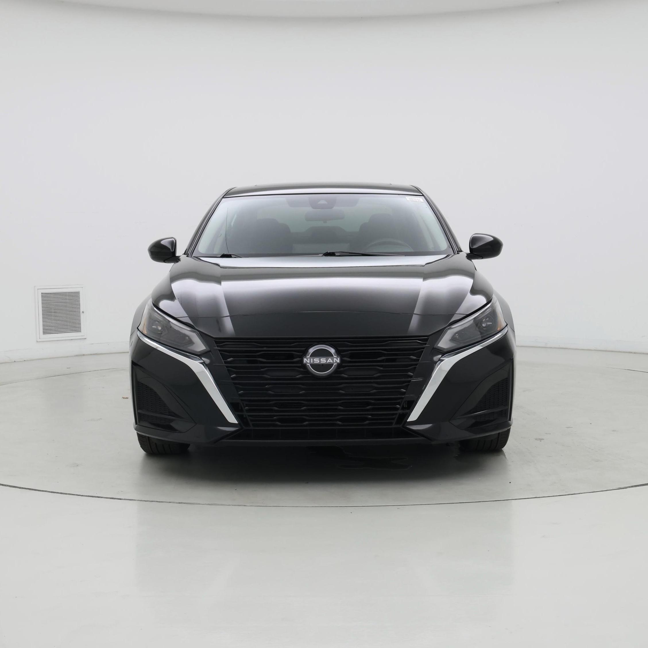 Thumbnail: 2023 Nissan Altima - 5