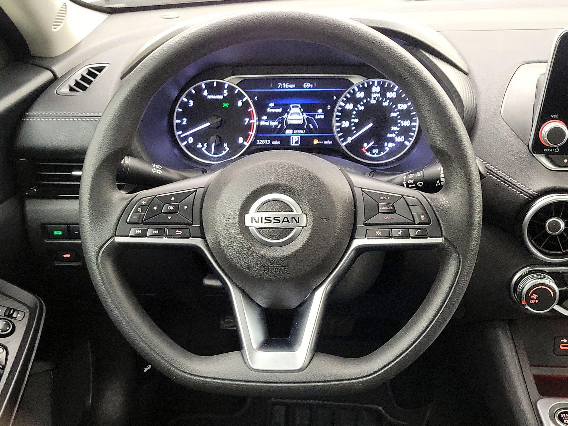 Thumbnail: 2023 Nissan Sentra - 10