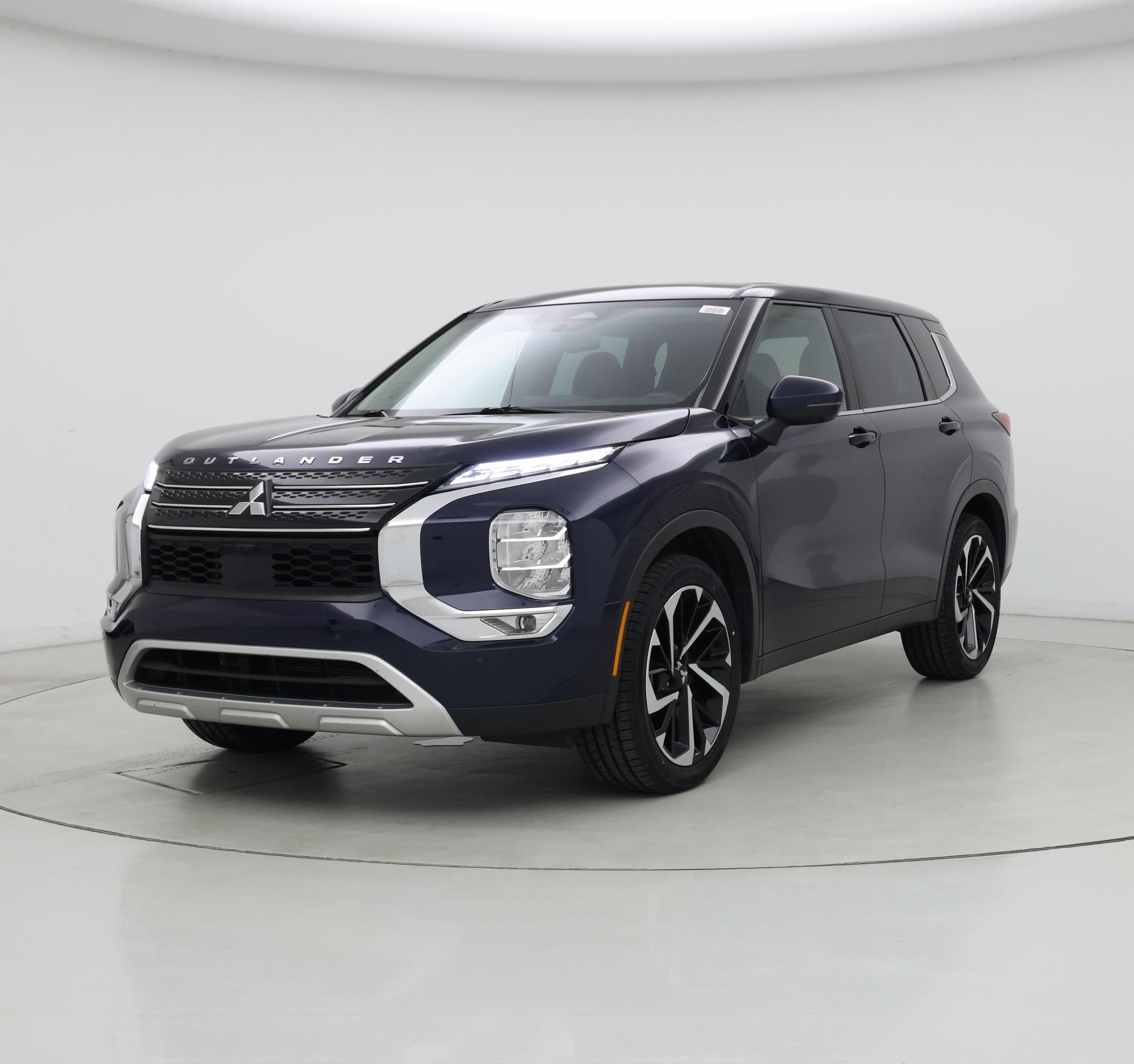 Thumbnail: 2023 Mitsubishi Outlander - 4