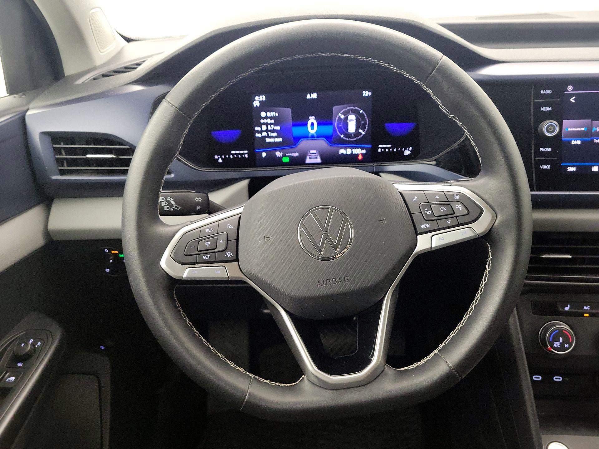 Thumbnail: 2022 Volkswagen Taos - 10