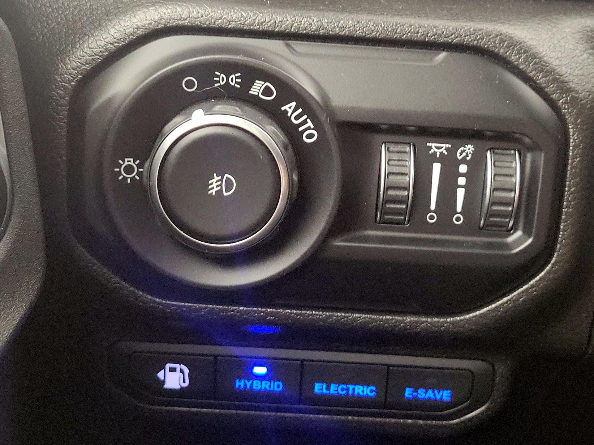 Thumbnail: 2021 Jeep Wrangler - 13