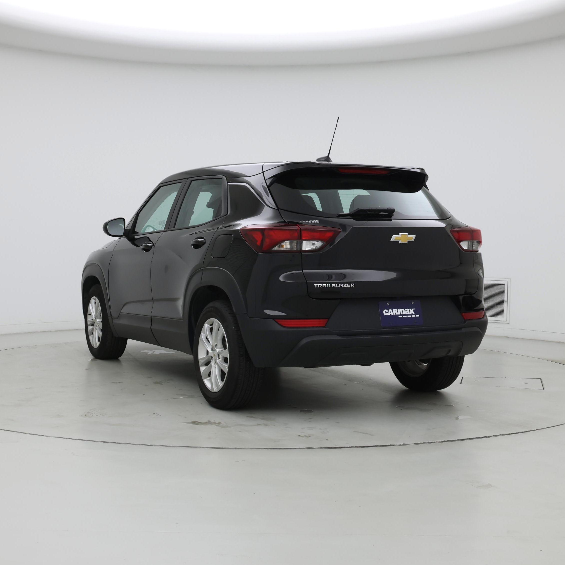 Thumbnail: 2023 Chevrolet TrailBlazer - 2