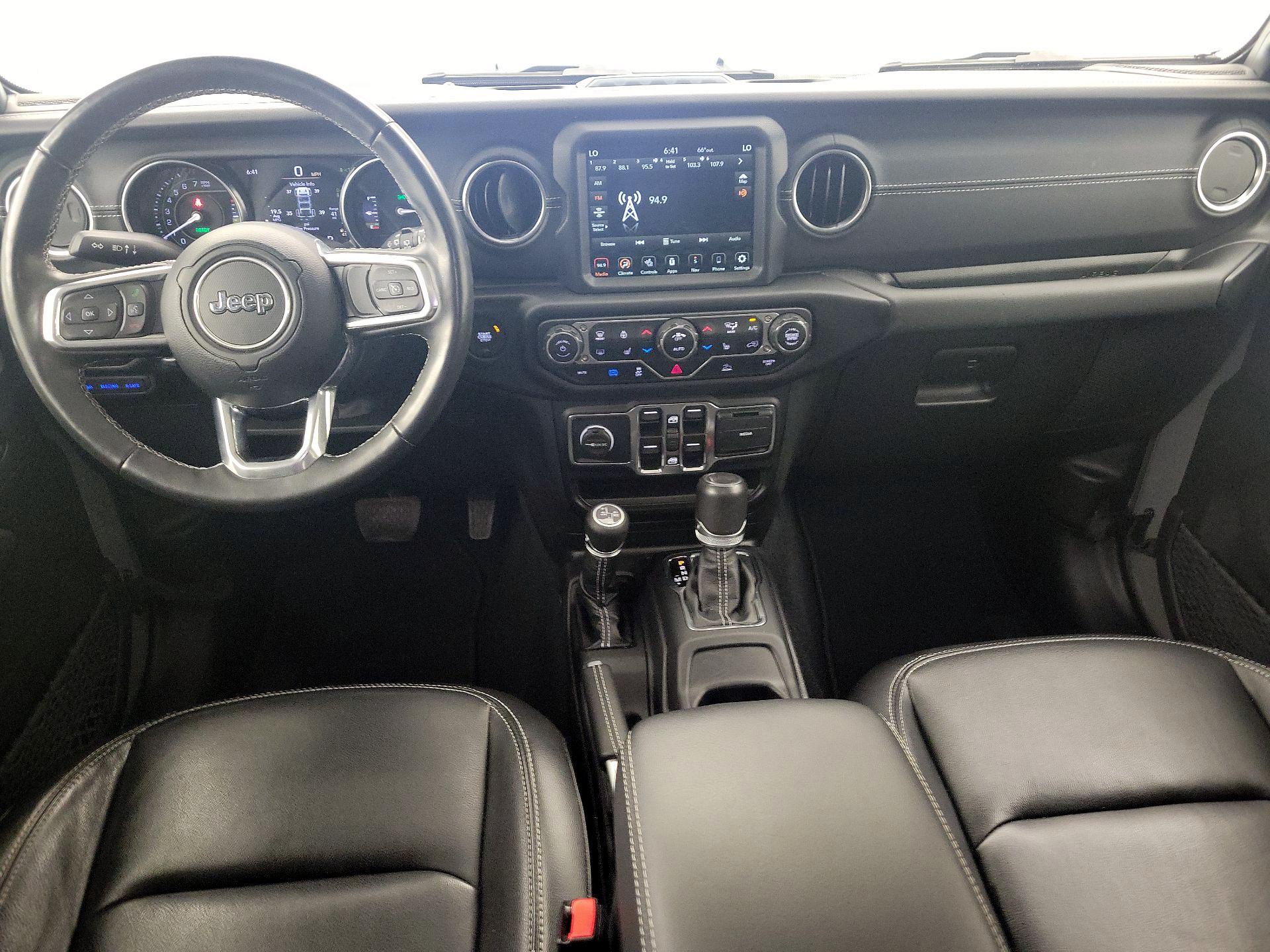 Thumbnail: 2022 Jeep Wrangler - 9