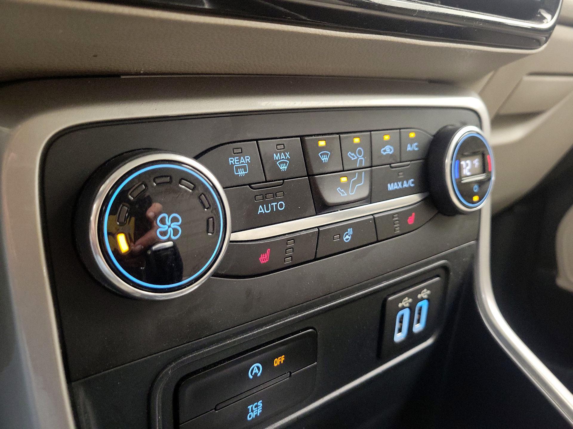 Thumbnail: 2021 Ford EcoSport - 17