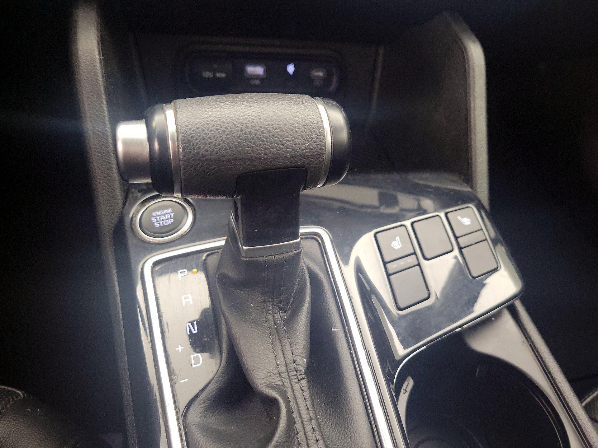 Thumbnail: 2023 Kia Sportage - 18