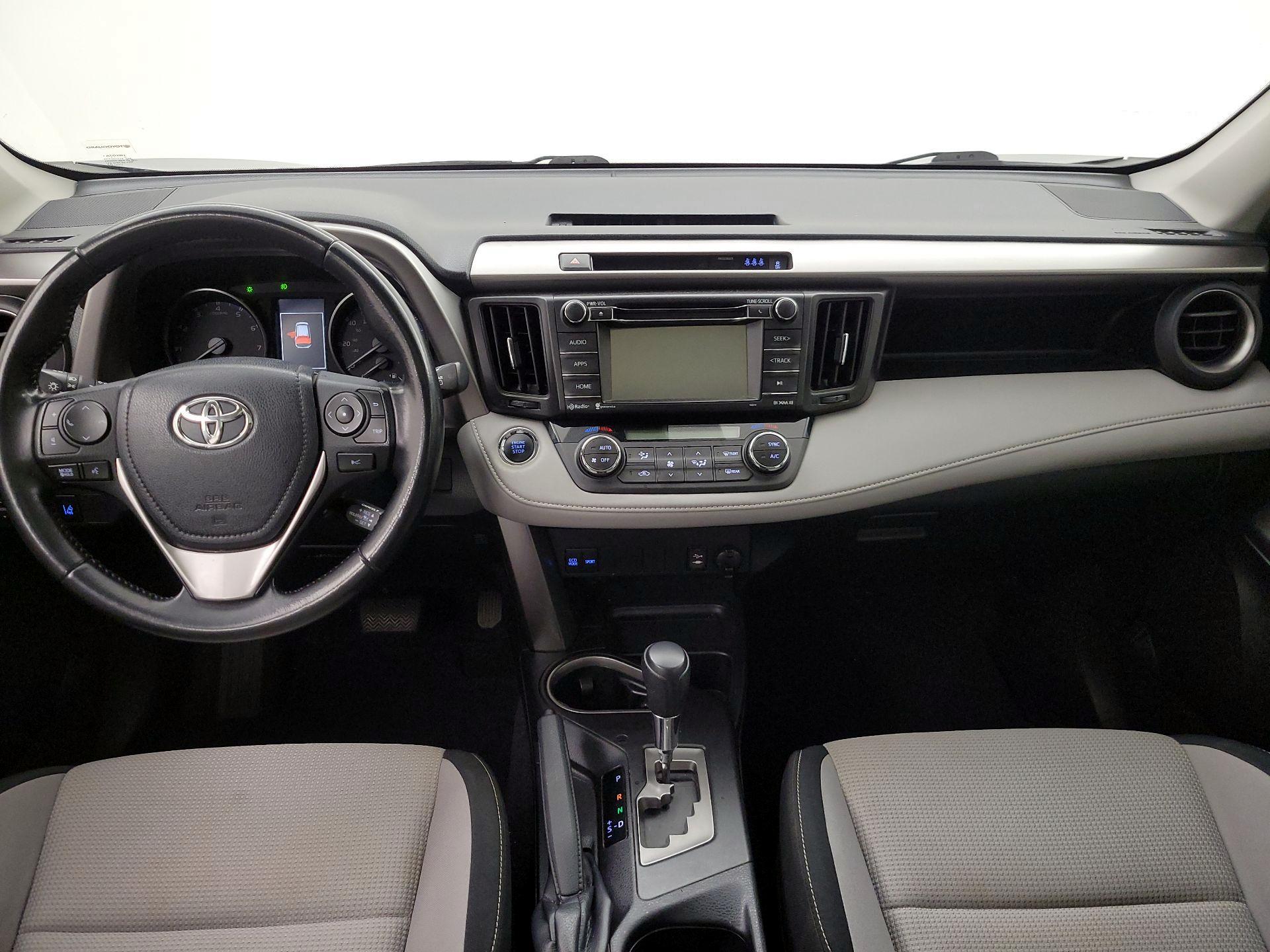 Thumbnail: 2018 Toyota RAV4 - 9