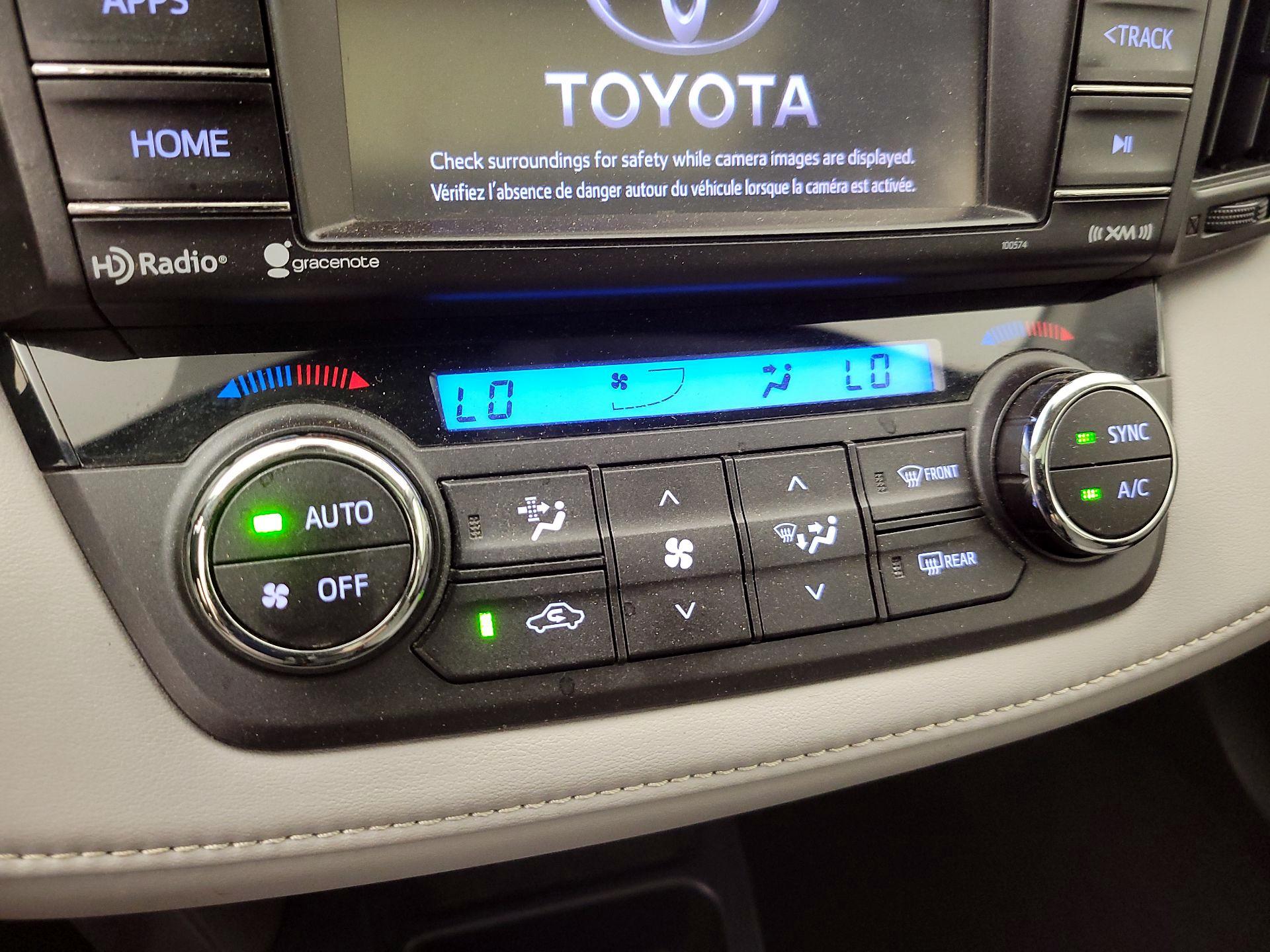 Thumbnail: 2018 Toyota RAV4 - 16