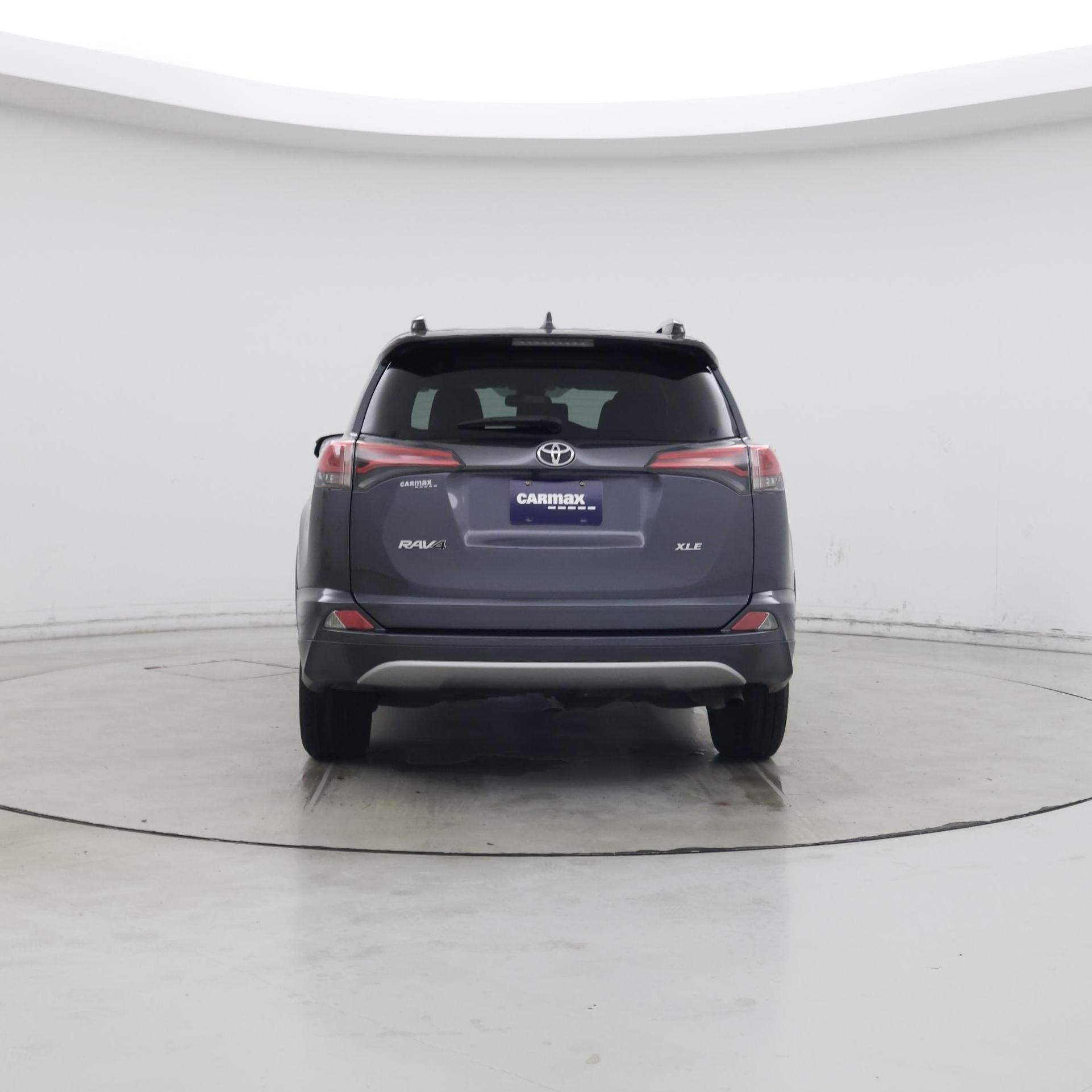 Thumbnail: 2018 Toyota RAV4 - 6