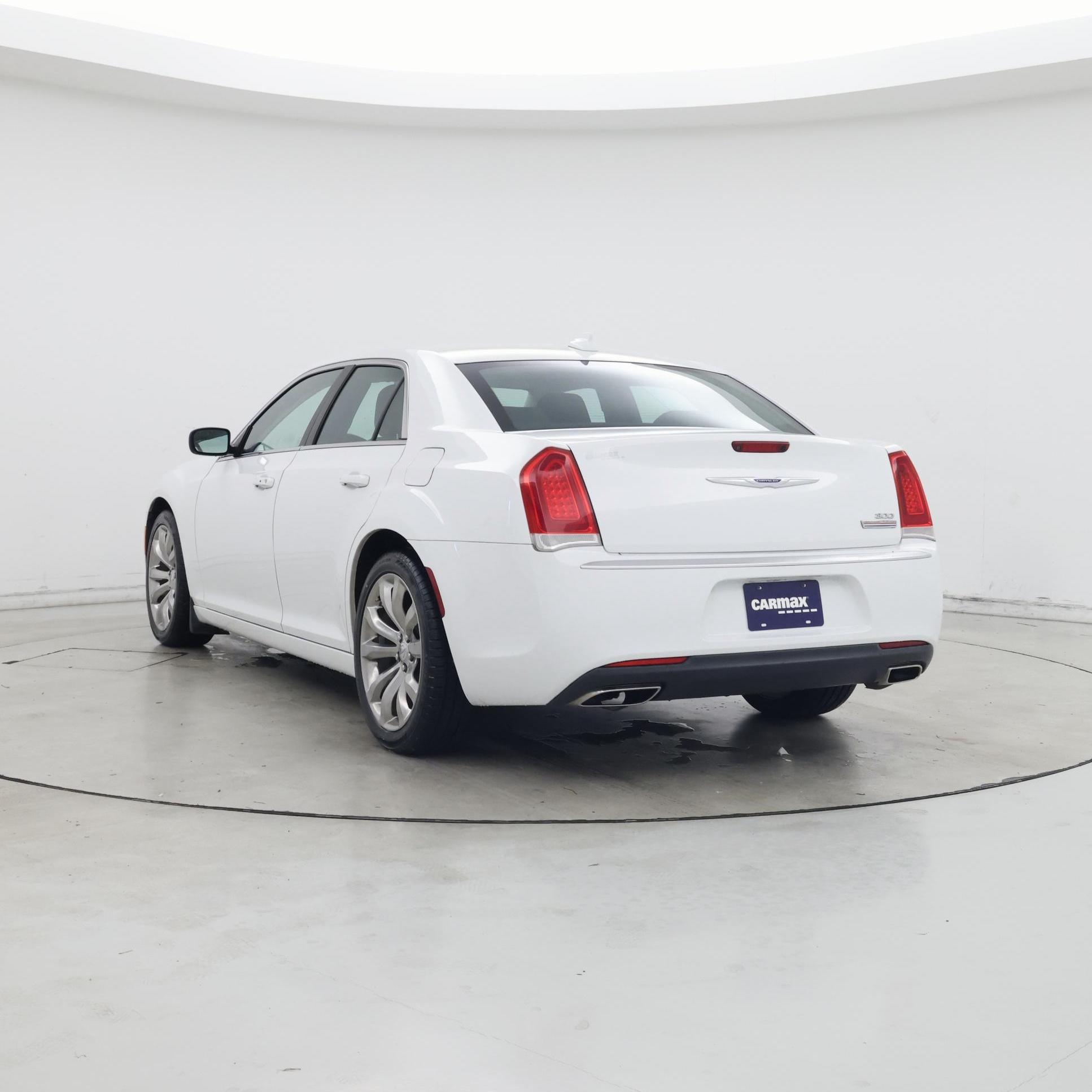 Thumbnail: 2019 Chrysler 300 - 2