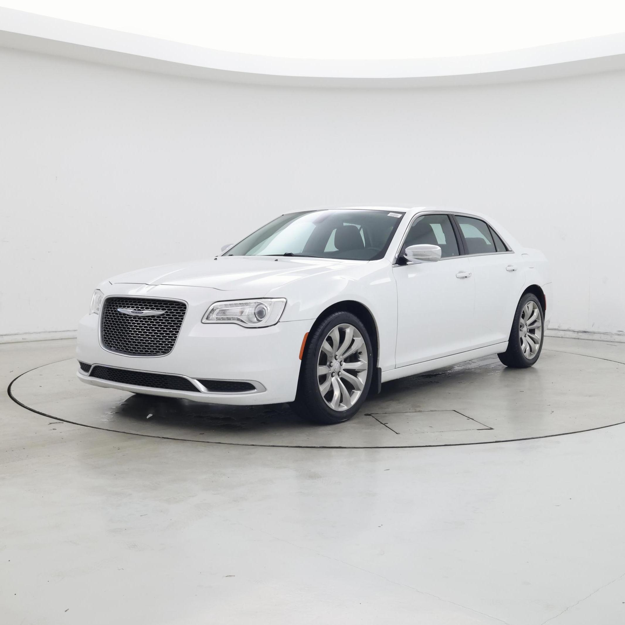 Thumbnail: 2019 Chrysler 300 - 4