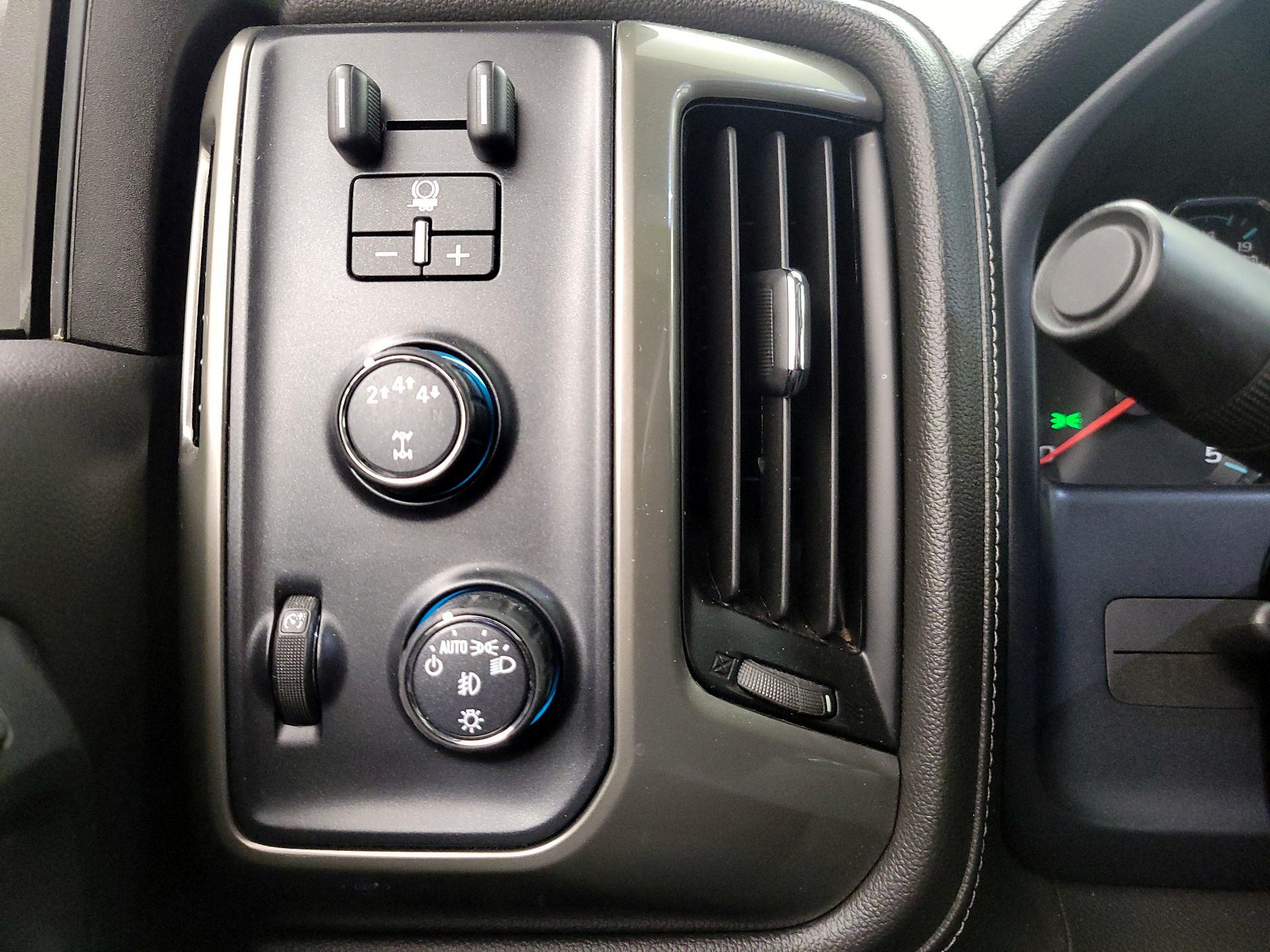 Thumbnail: 2019 Chevrolet Silverado 2500 - 13