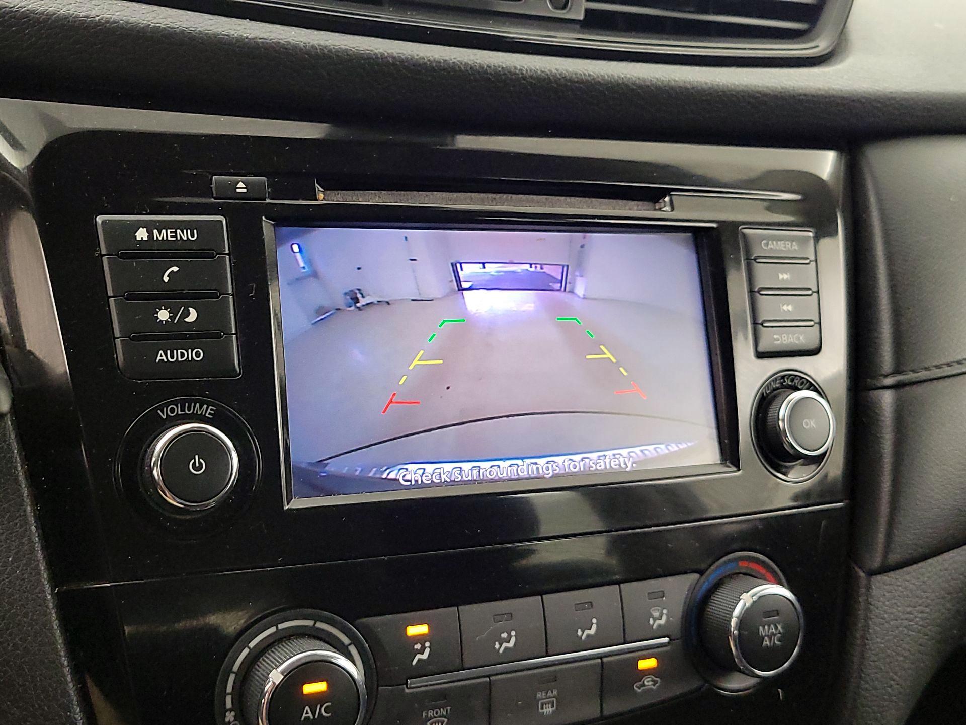 Thumbnail: 2019 Nissan Rogue - 14