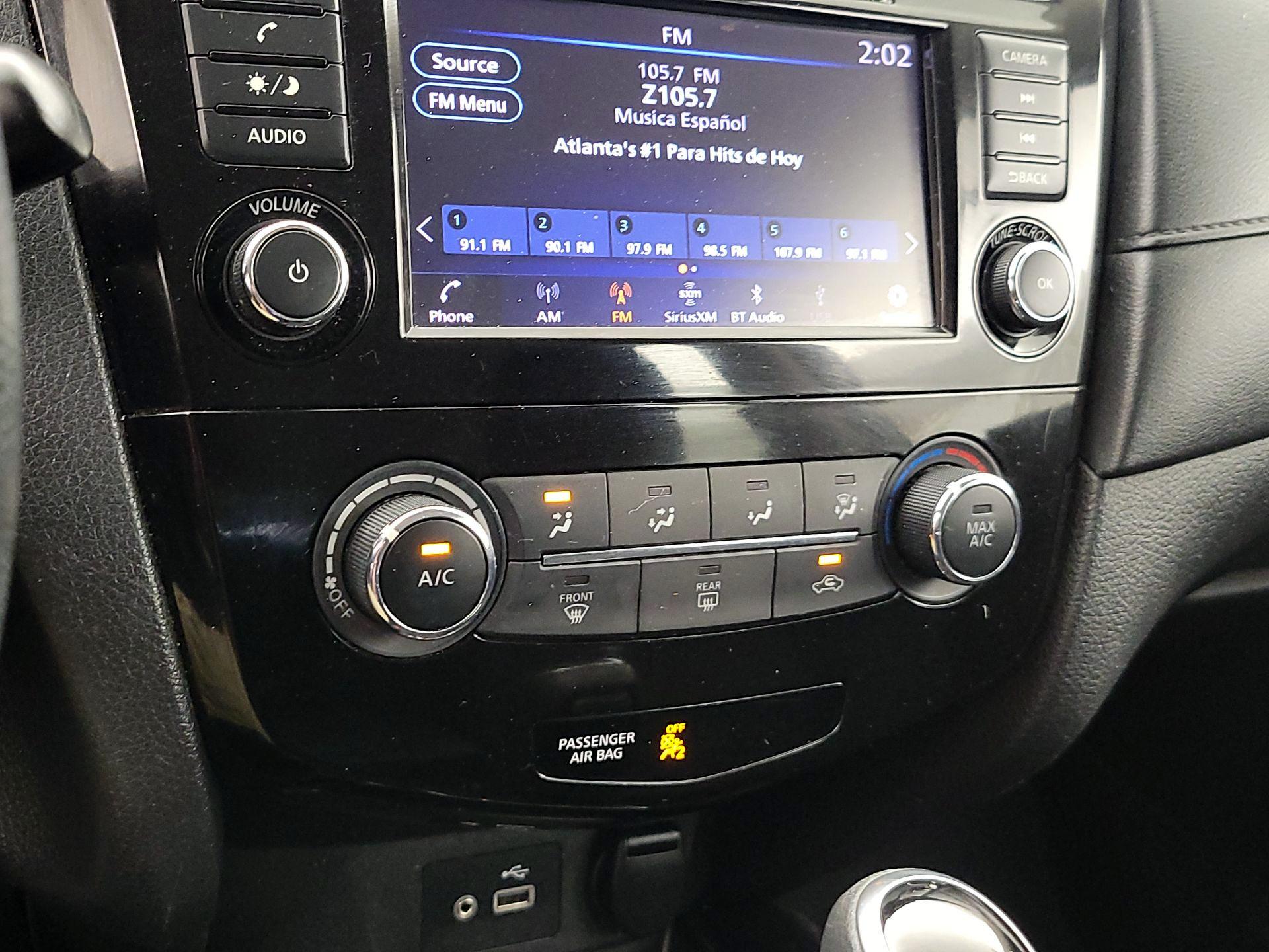 Thumbnail: 2019 Nissan Rogue - 16