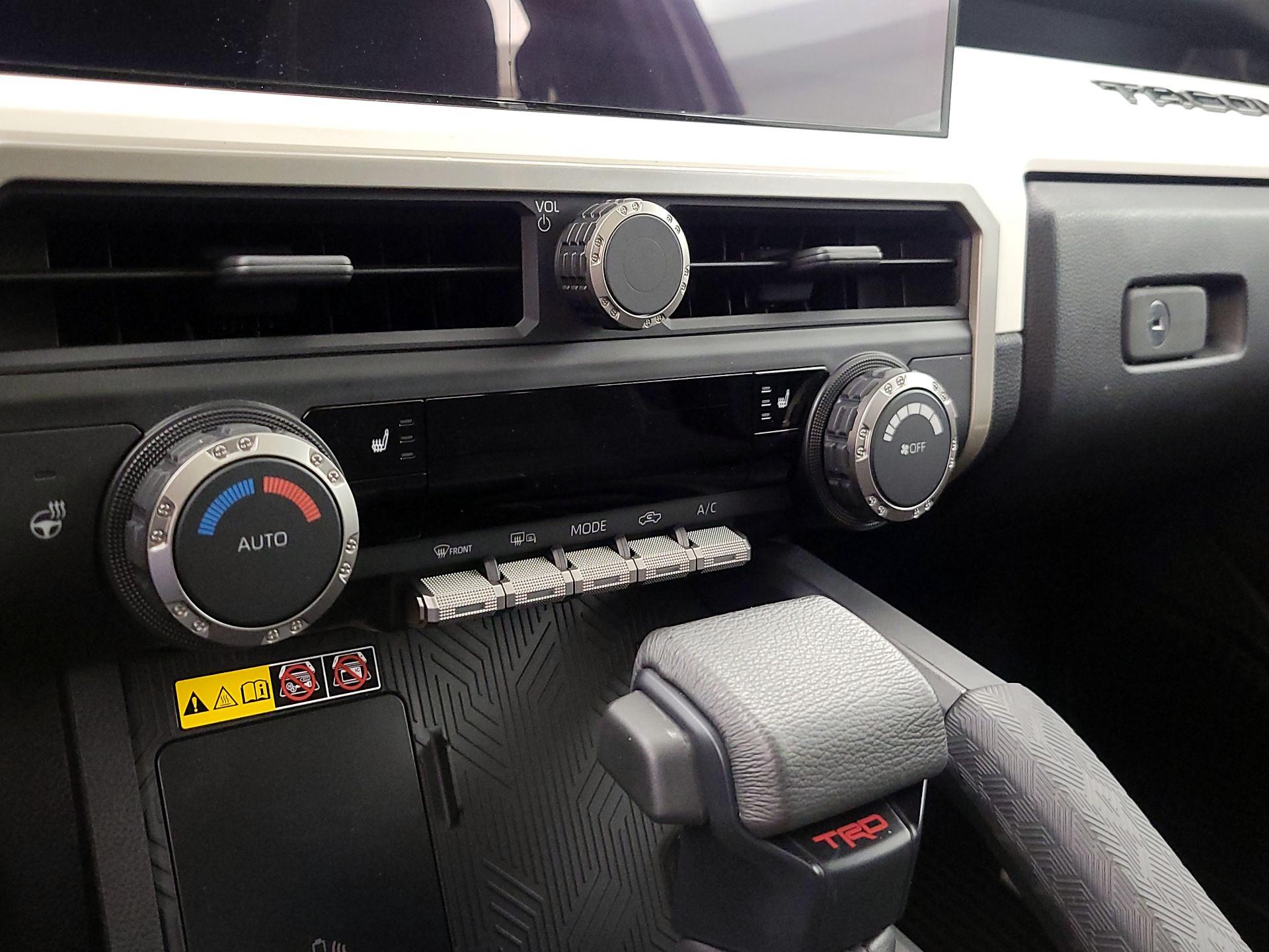 Thumbnail: 2024 Toyota Tacoma - 16