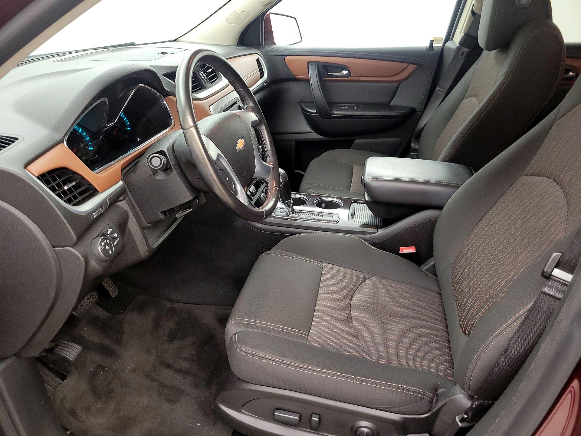 Thumbnail: 2017 Chevrolet Traverse - 11