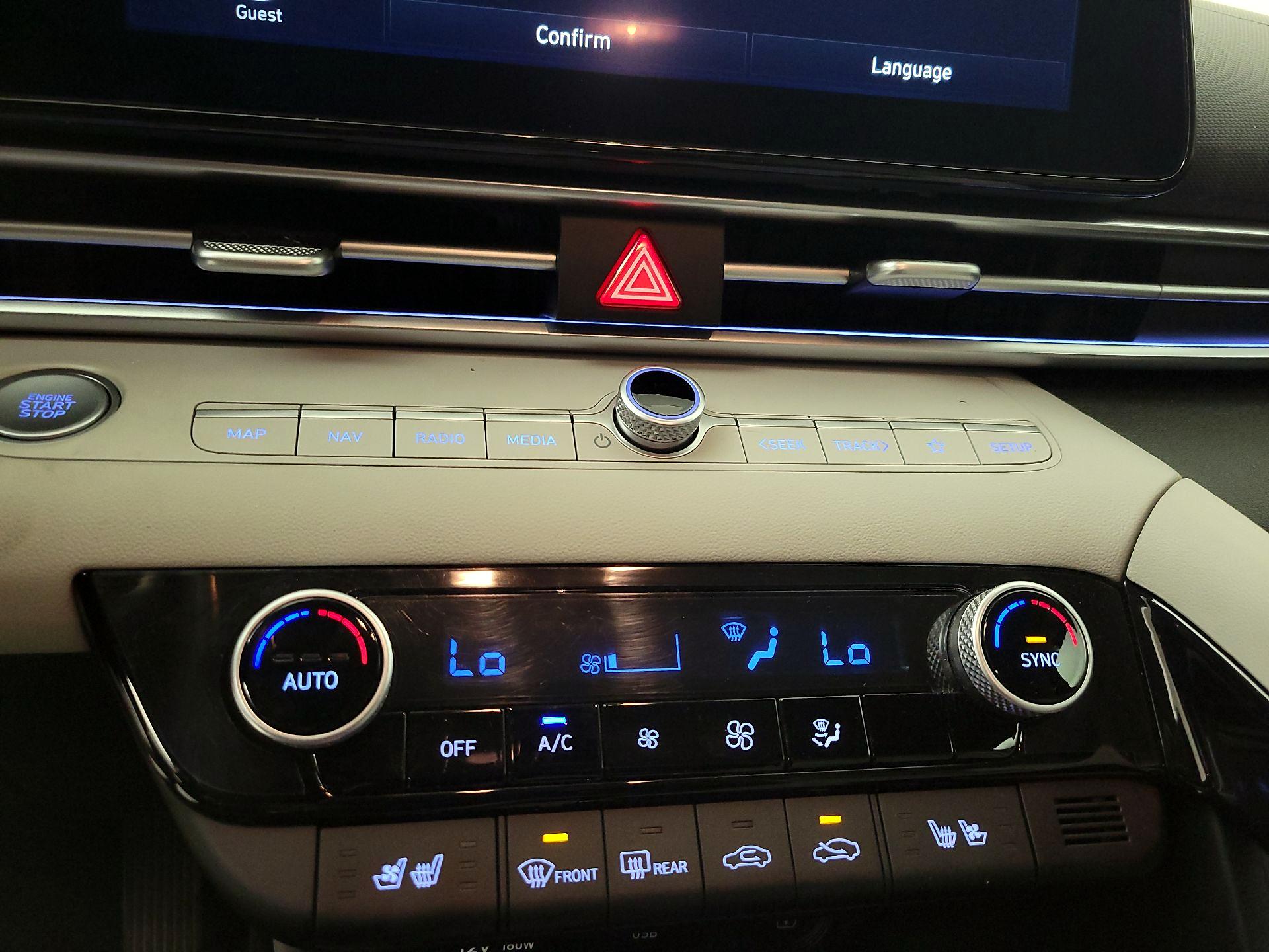 Thumbnail: 2023 Hyundai Elantra - 17