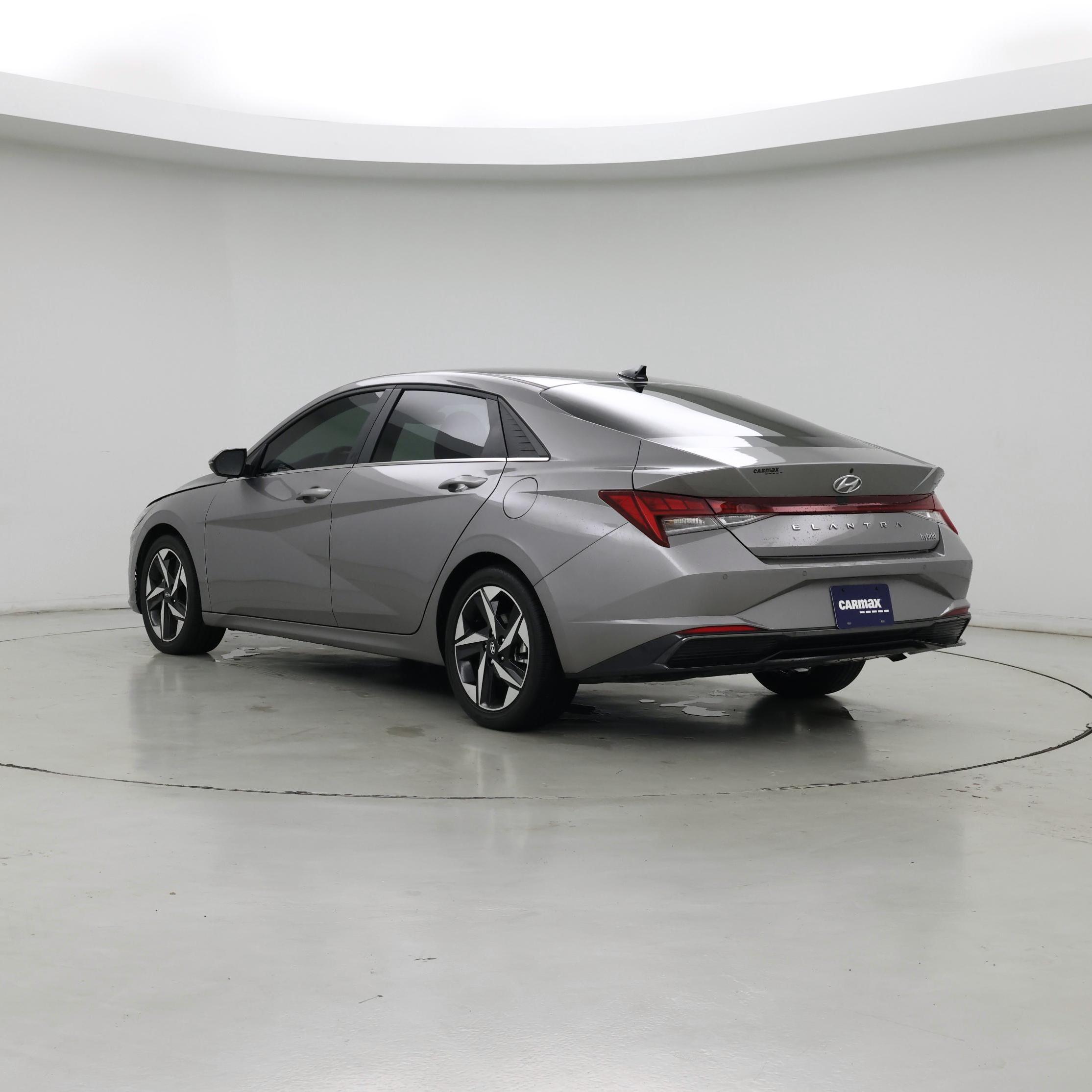 Thumbnail: 2023 Hyundai Elantra - 2