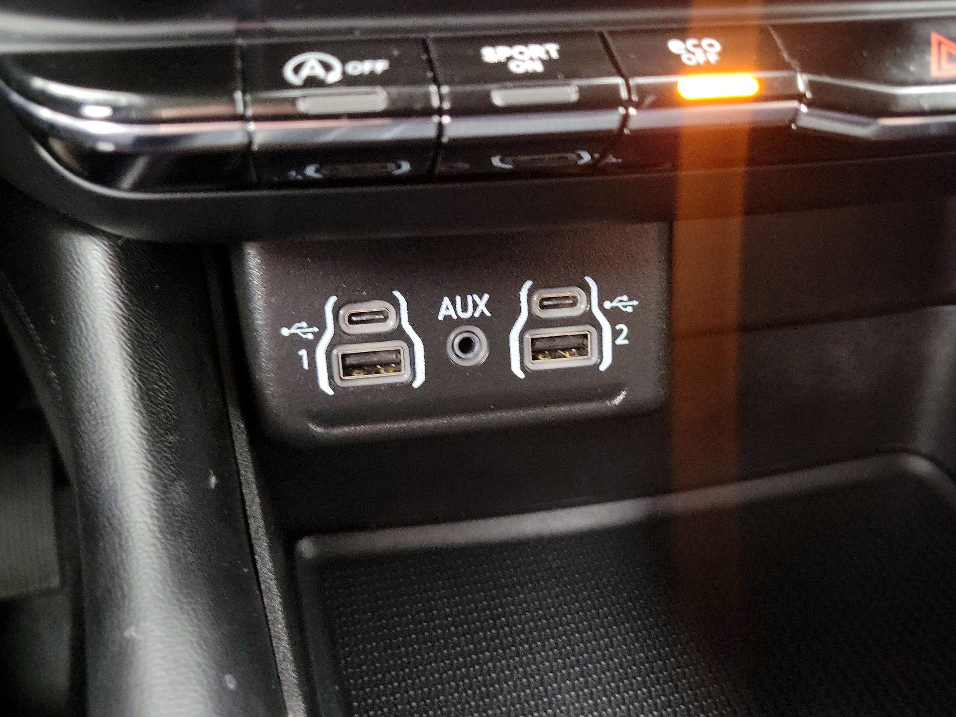 Thumbnail: 2022 Dodge Durango - 18