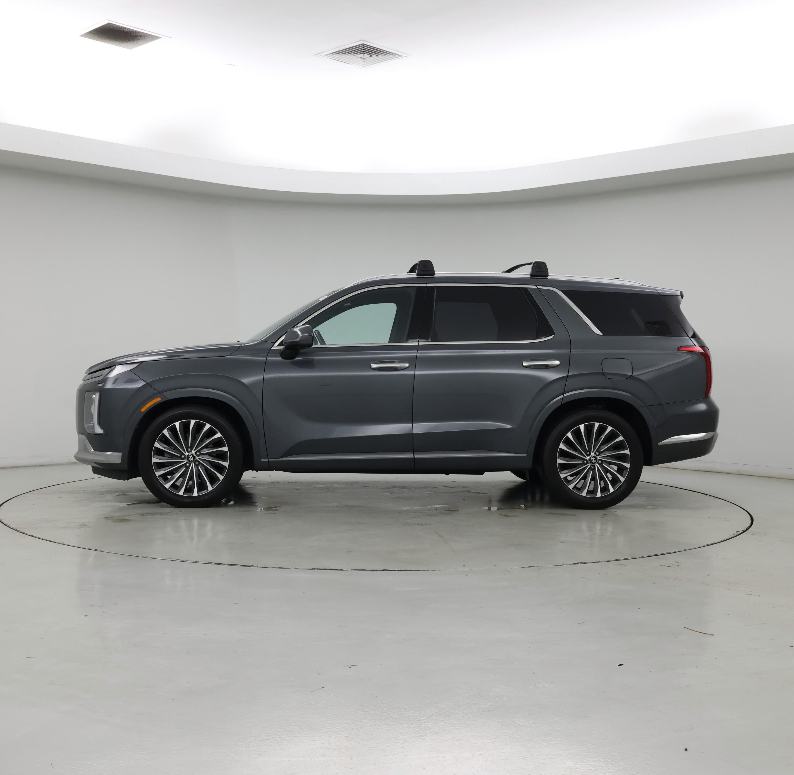 Thumbnail: 2023 Hyundai Palisade - 3