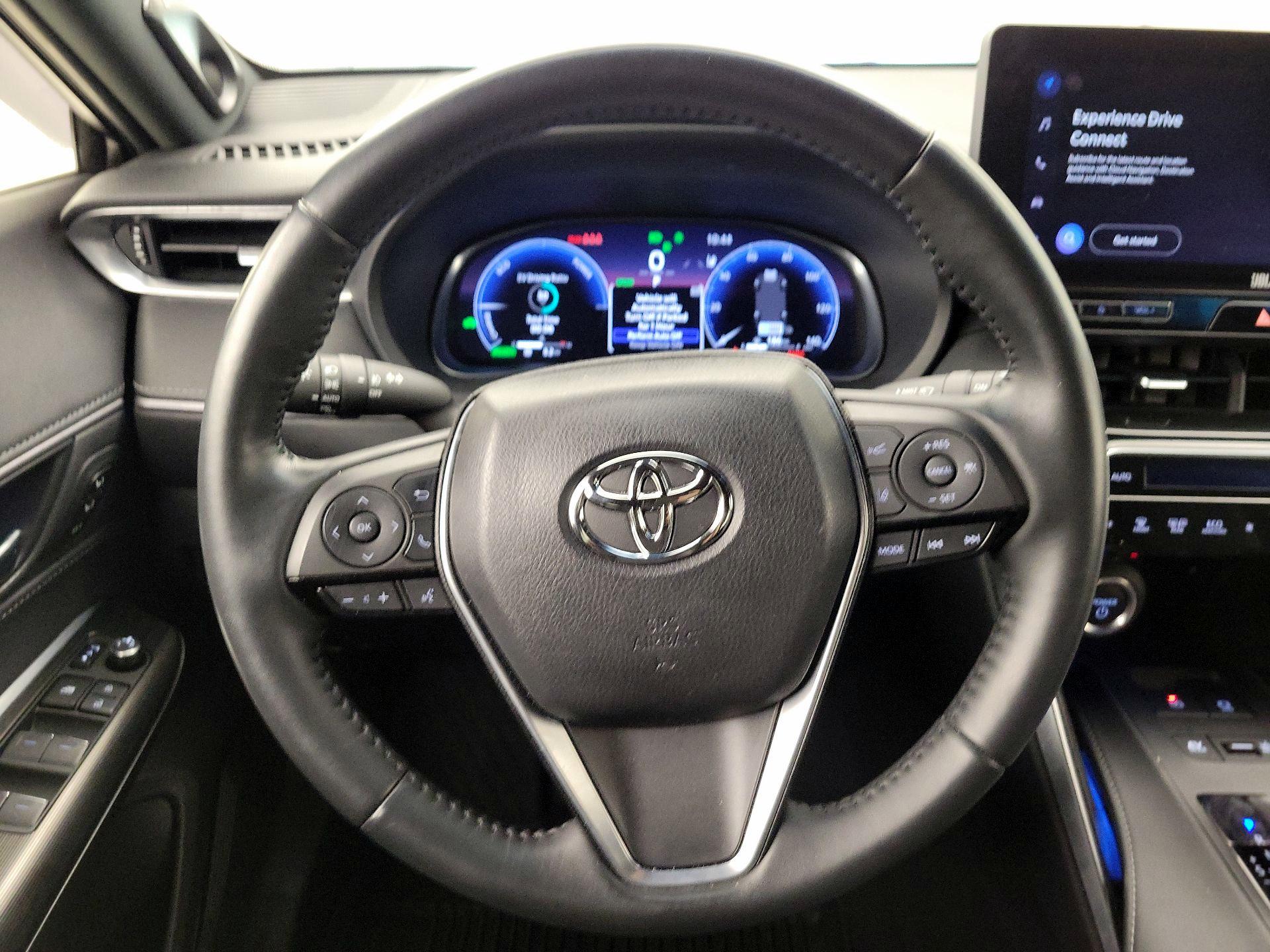 Thumbnail: 2023 Toyota Venza - 10