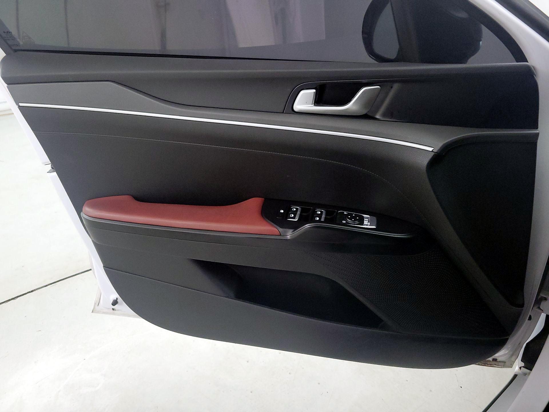 Thumbnail: 2023 Kia K5 - 12