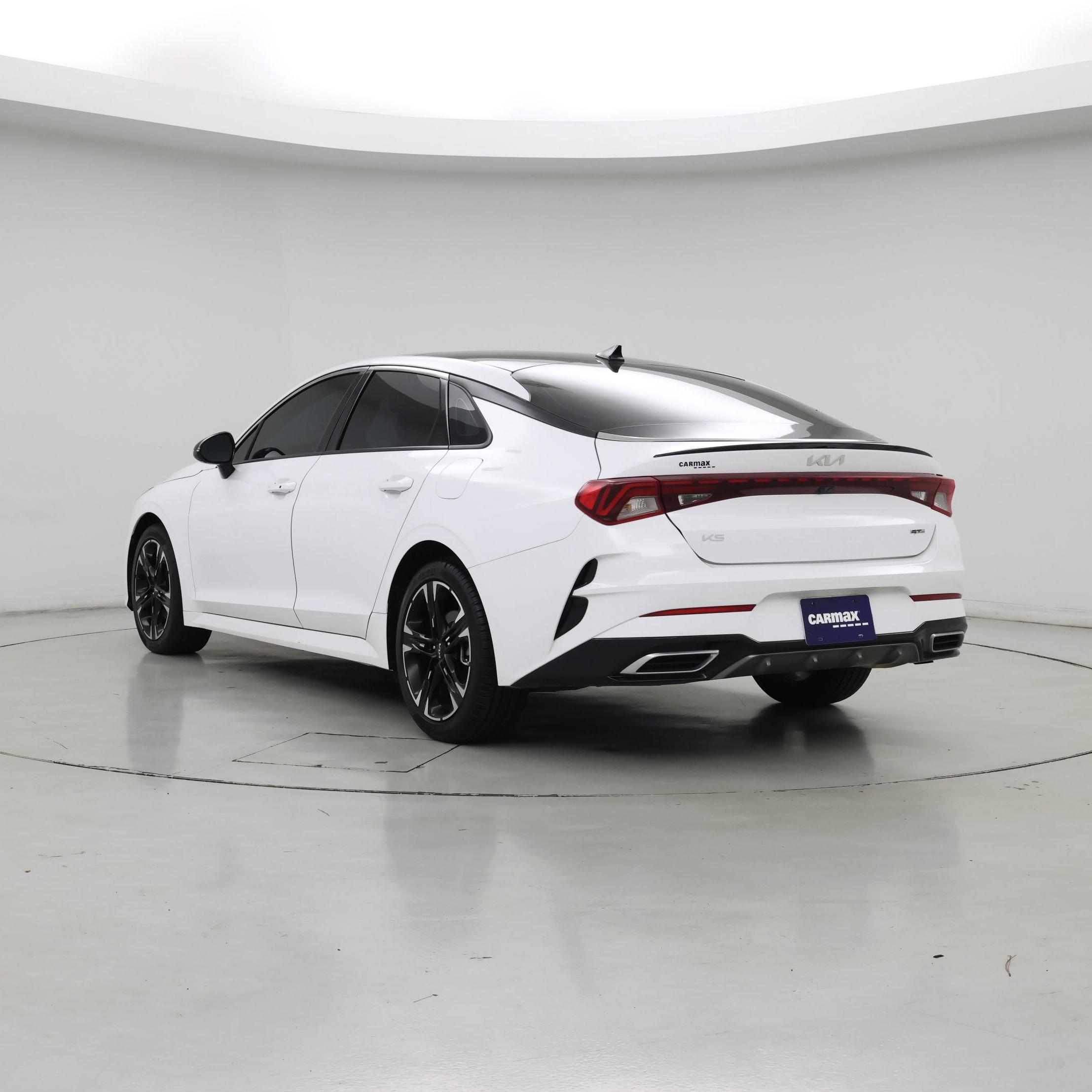 Thumbnail: 2023 Kia K5 - 2