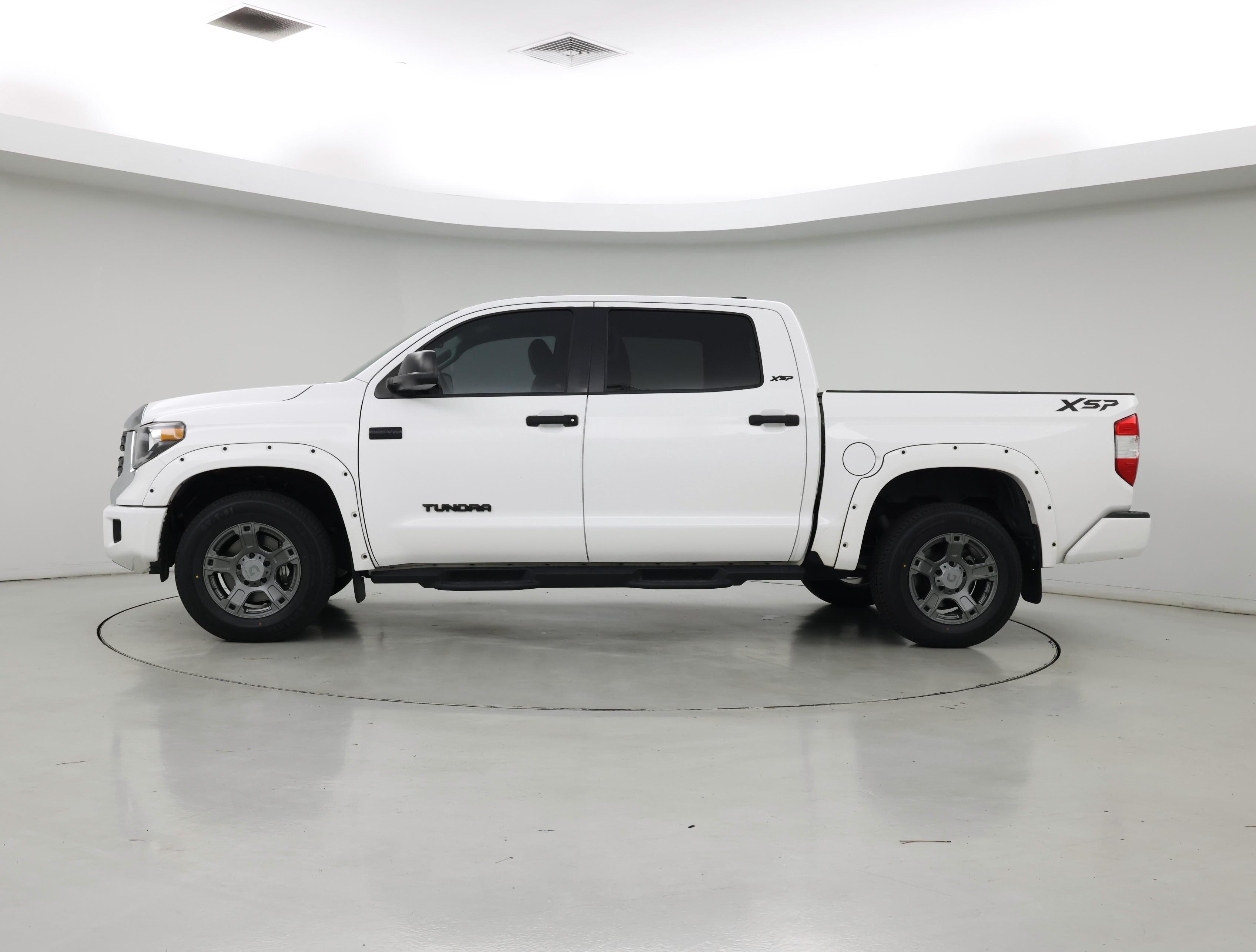 Thumbnail: 2021 Toyota Tundra - 3